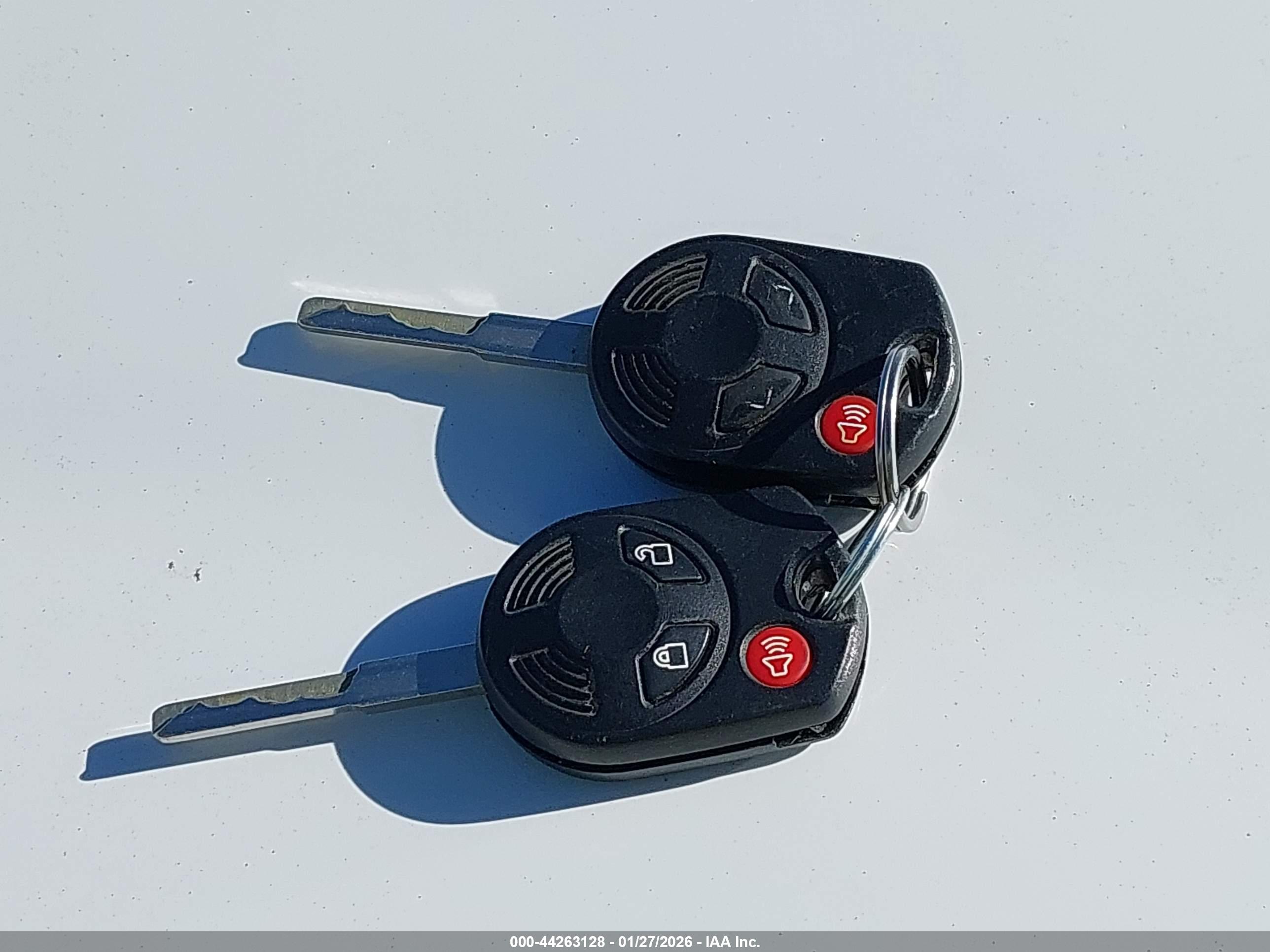 FORD ESCAPE image 11
