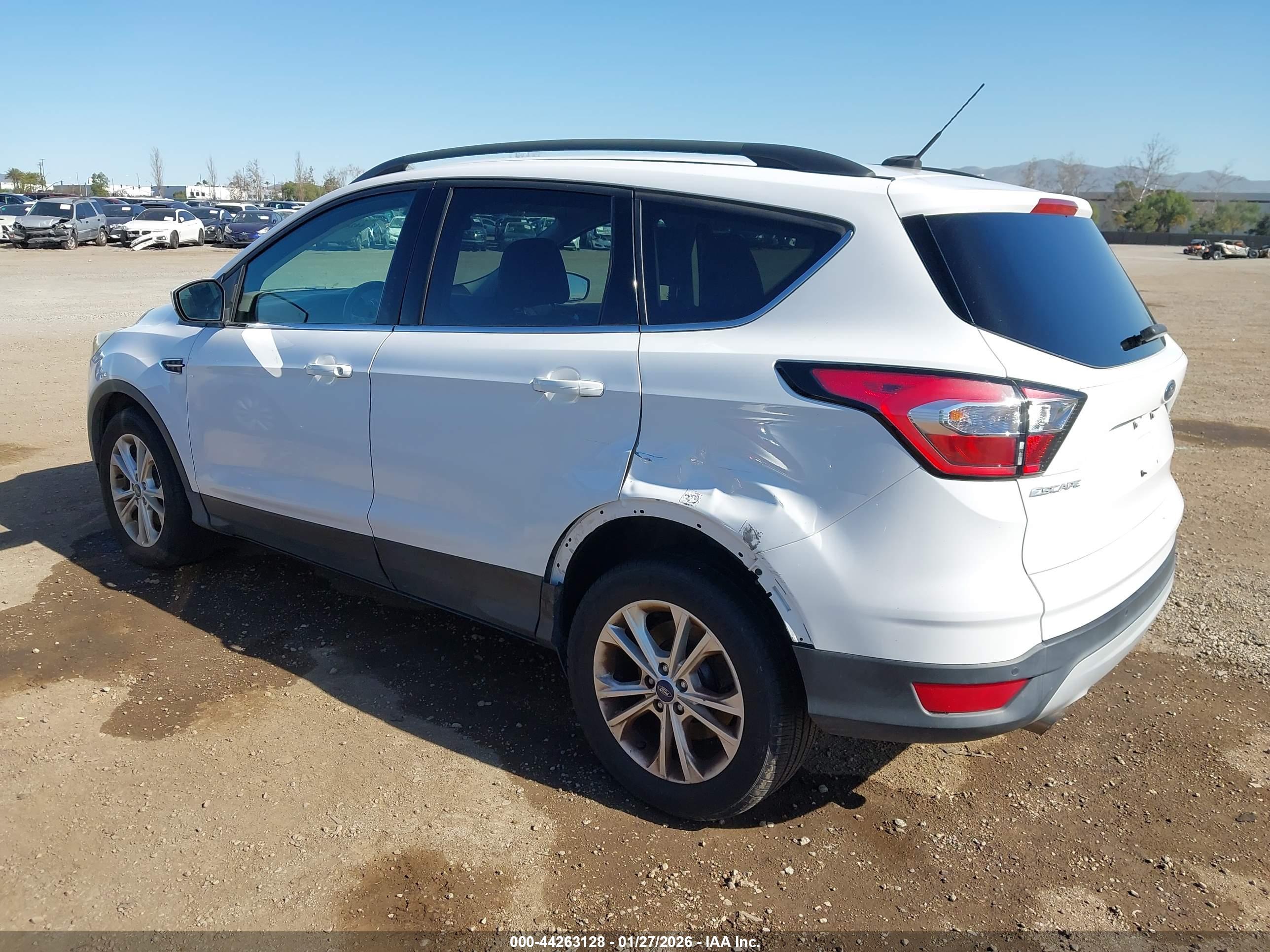 FORD ESCAPE image 3