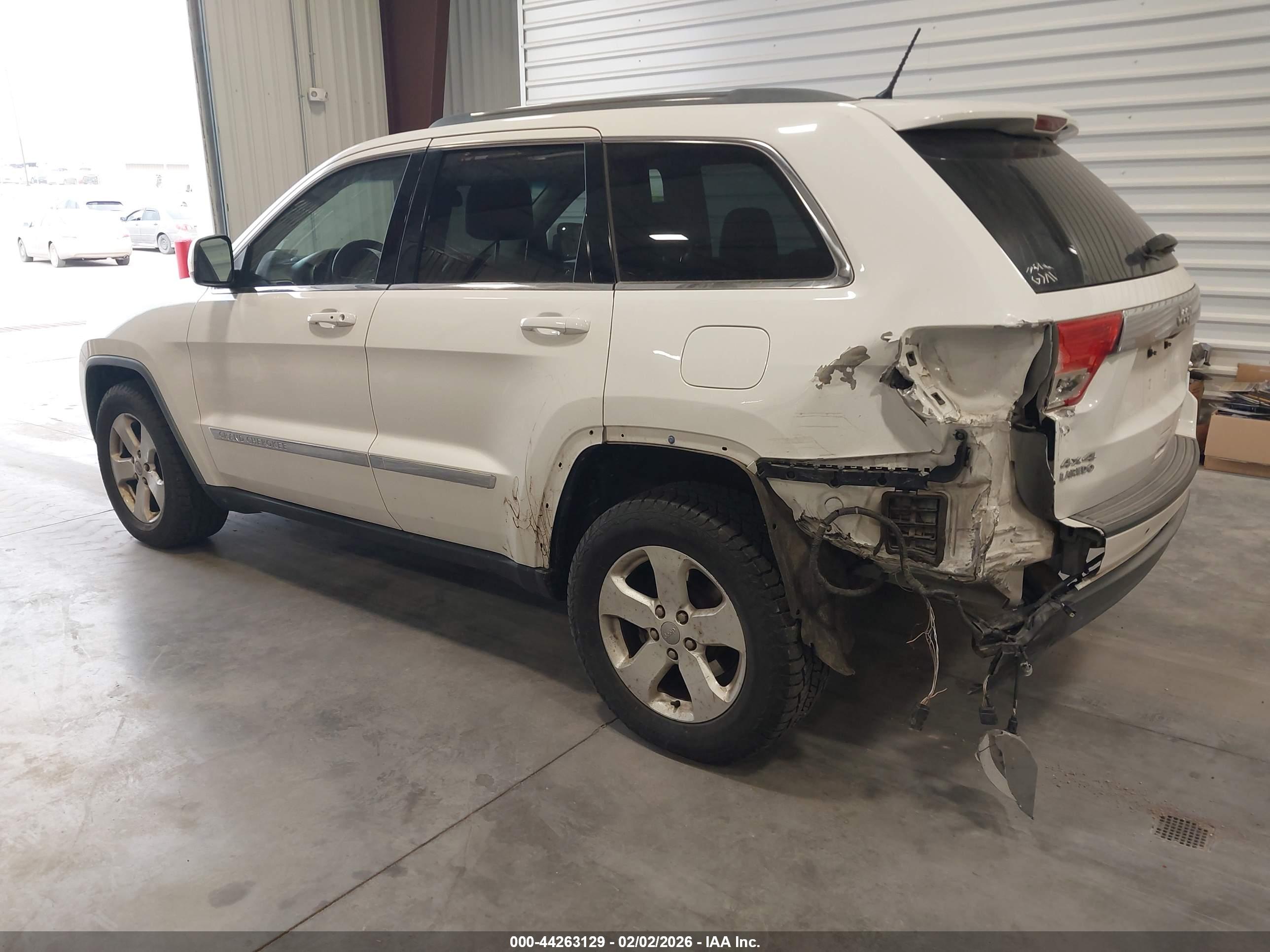 JEEP GRAND image 3