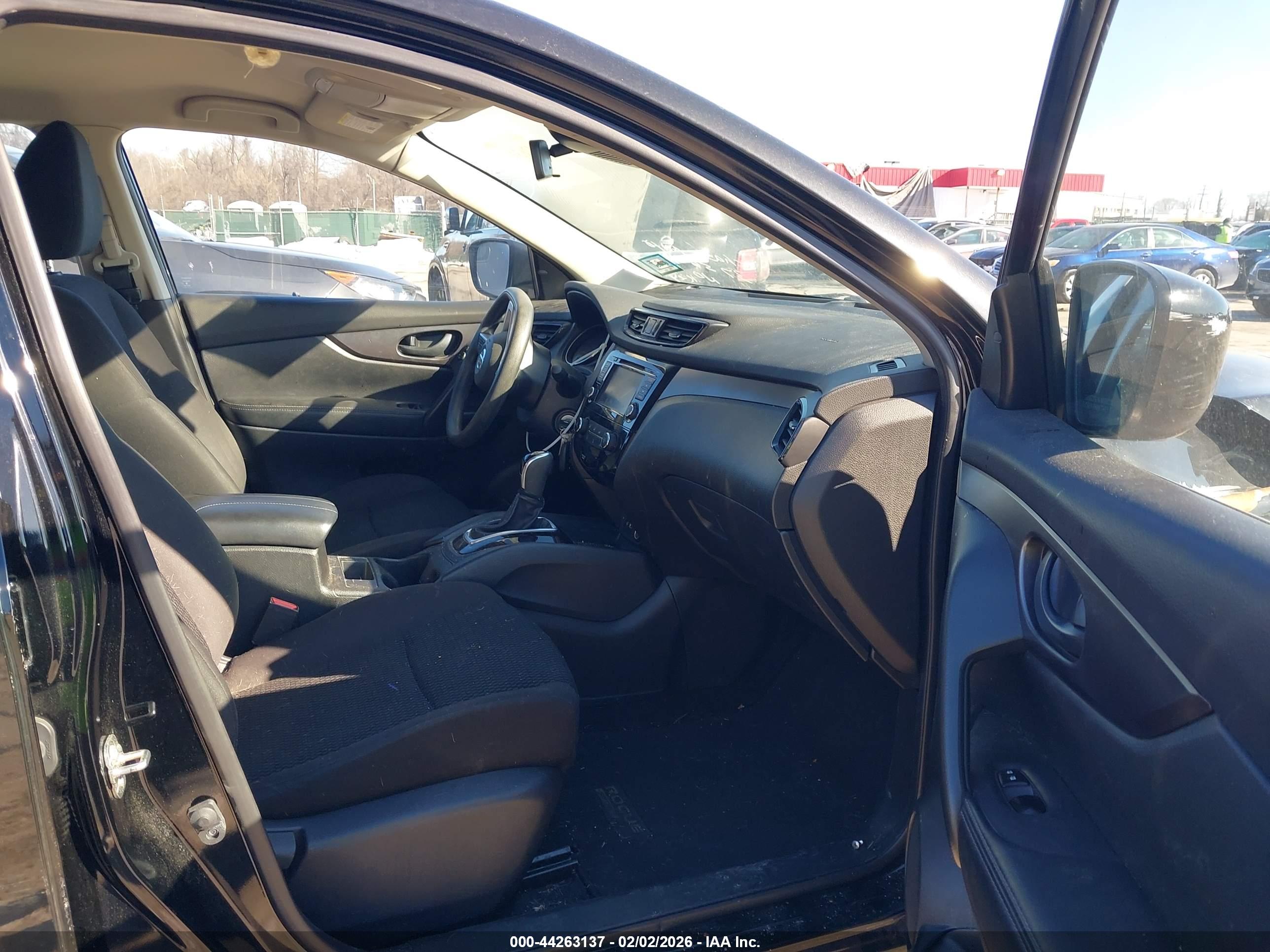 NISSAN ROGUE image 5