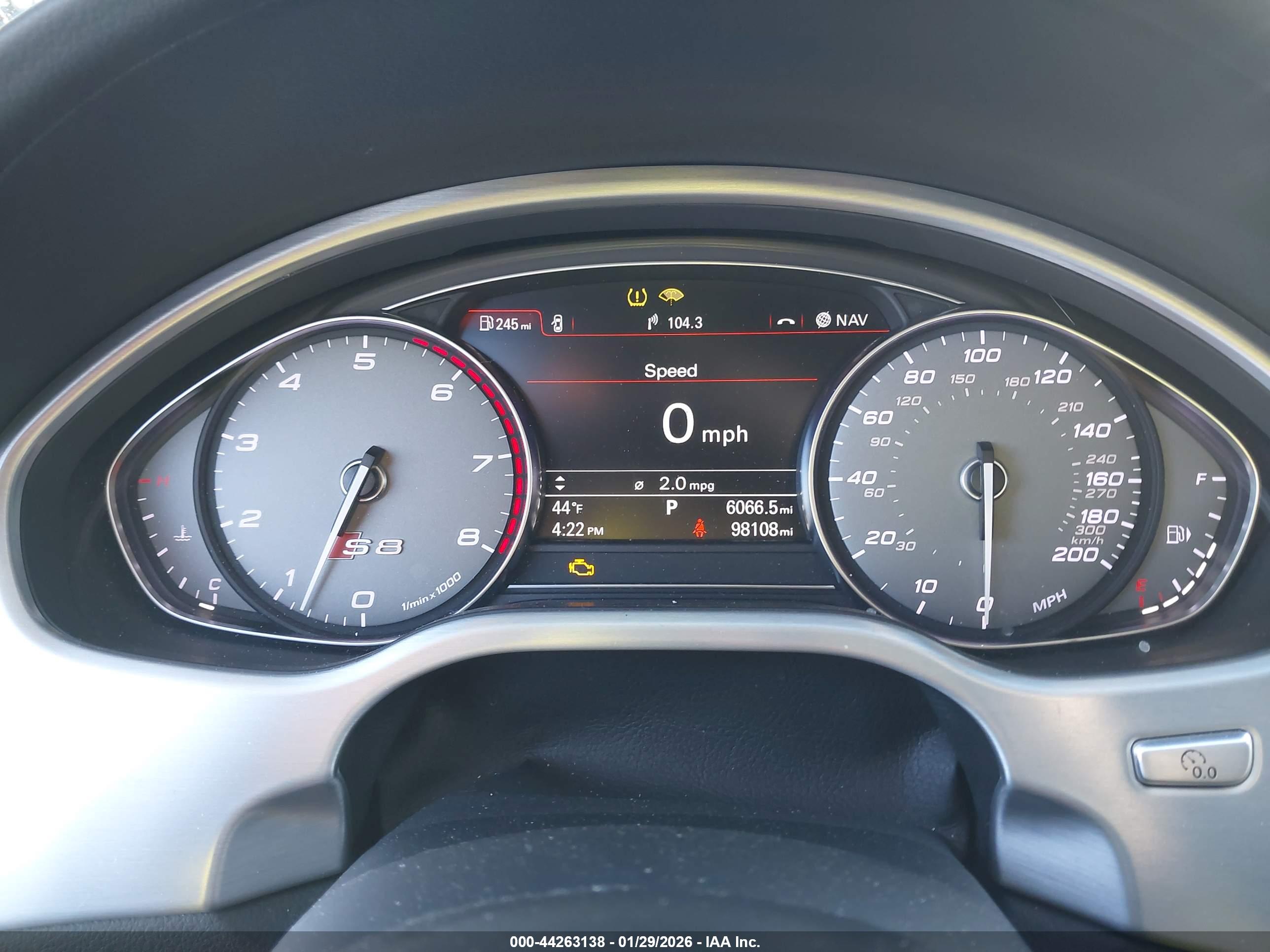 AUDI S8 image 7