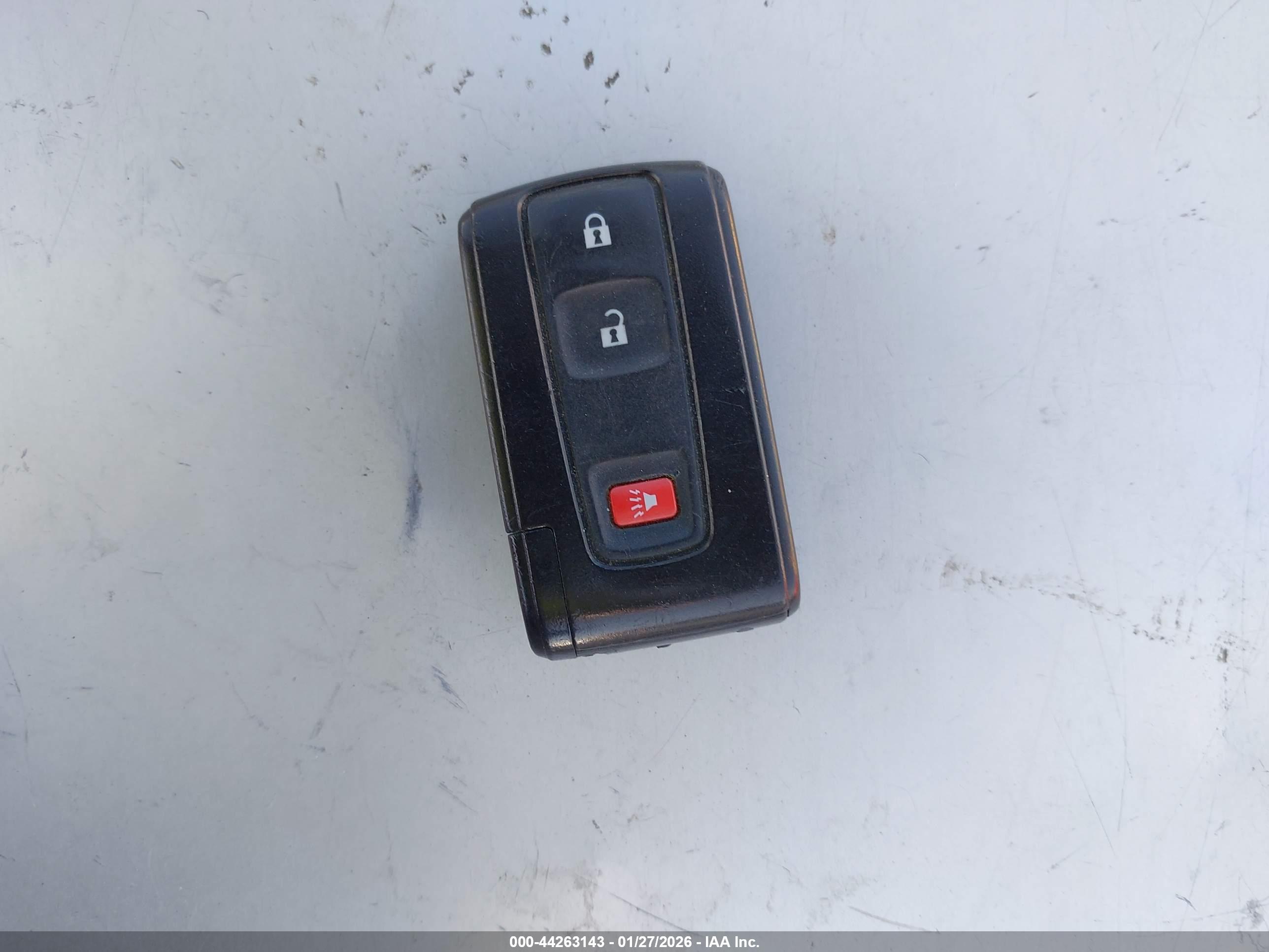 TOYOTA PRIUS image 11