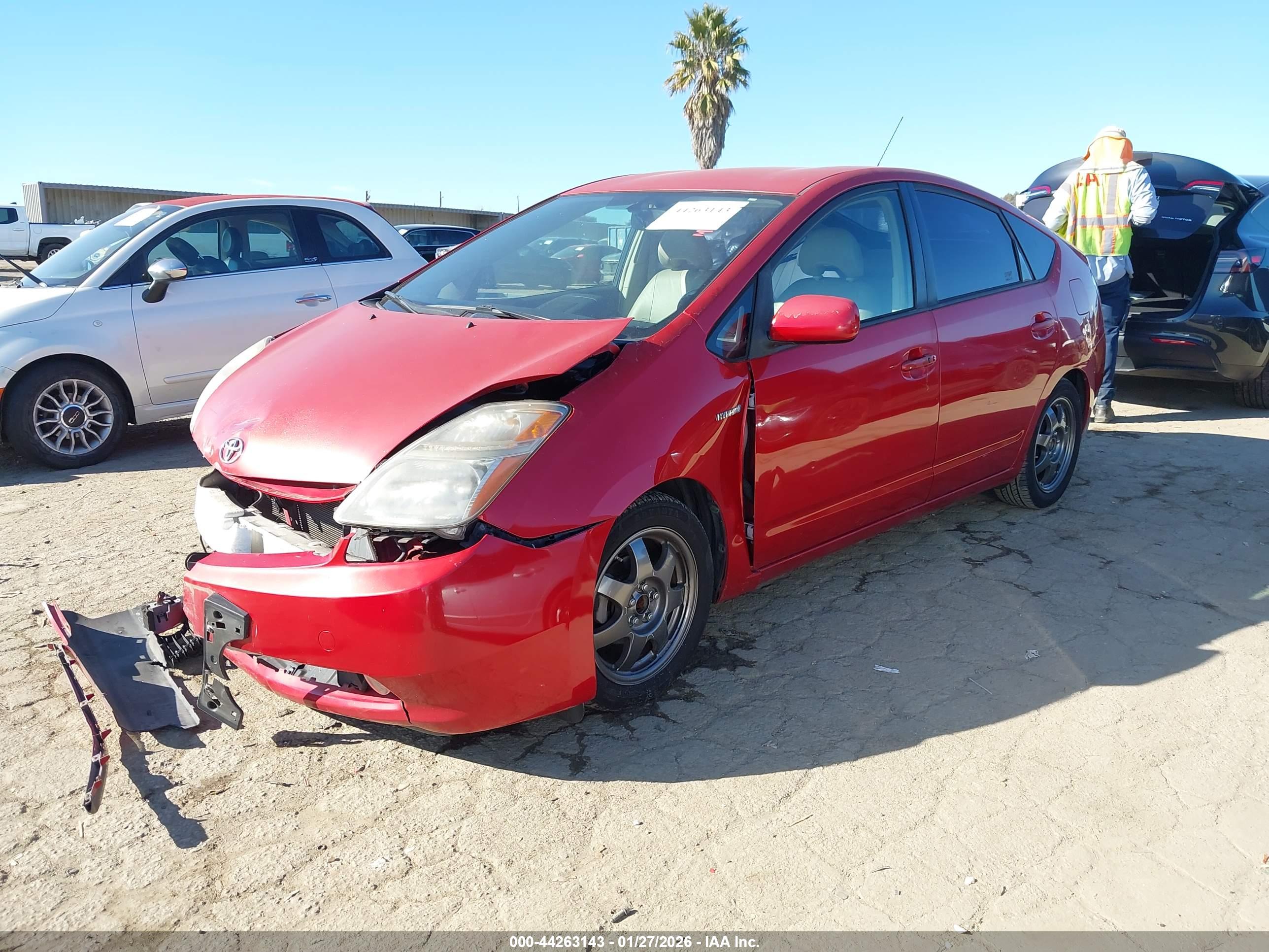 TOYOTA PRIUS image 2