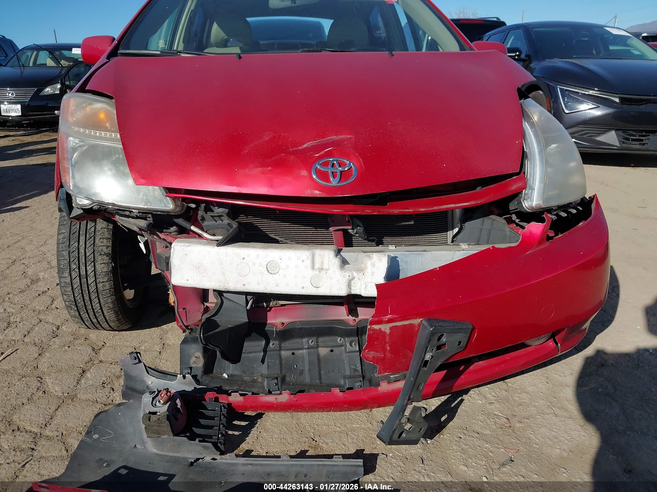 TOYOTA PRIUS image 6