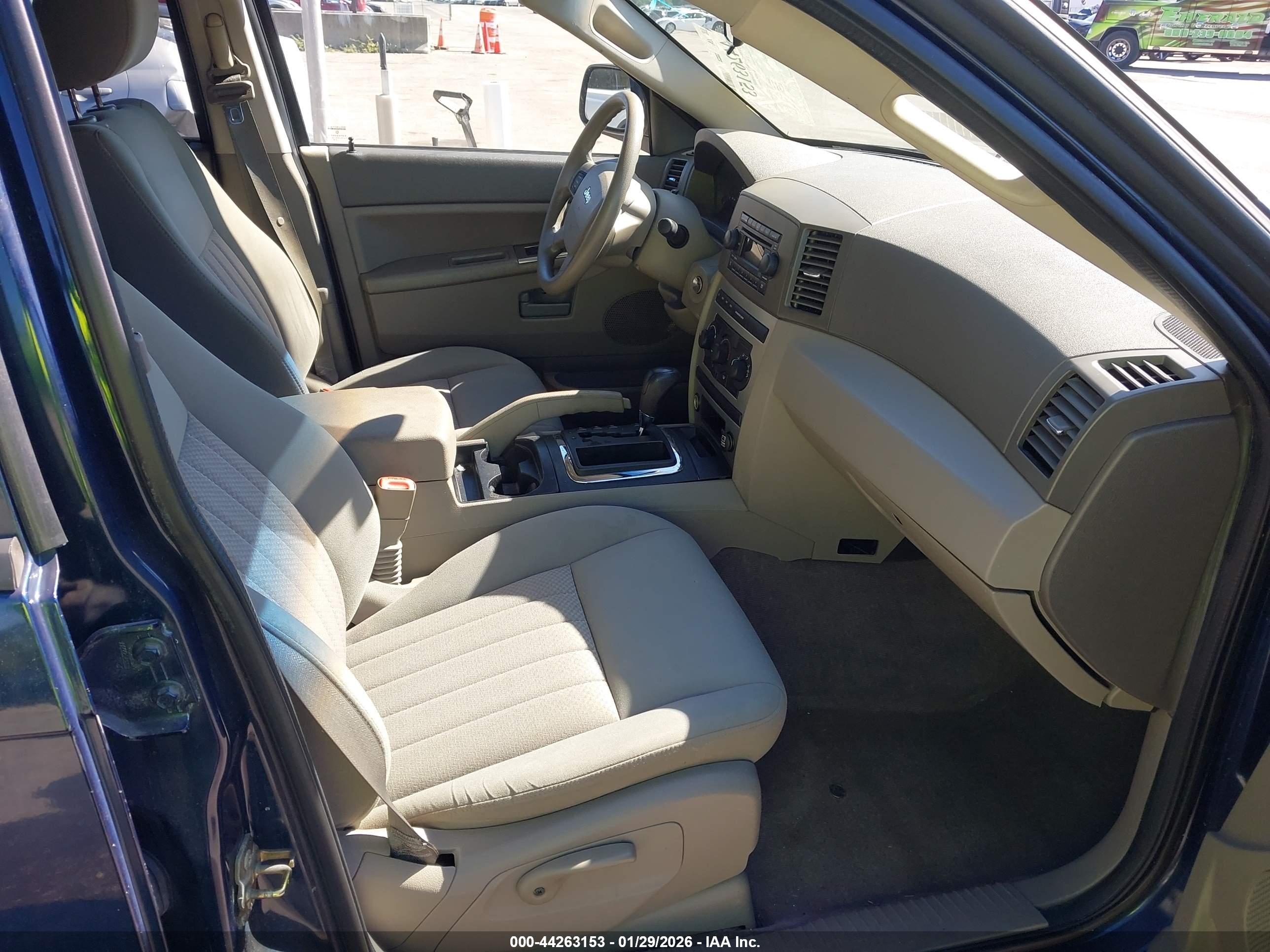 JEEP GRAND image 5