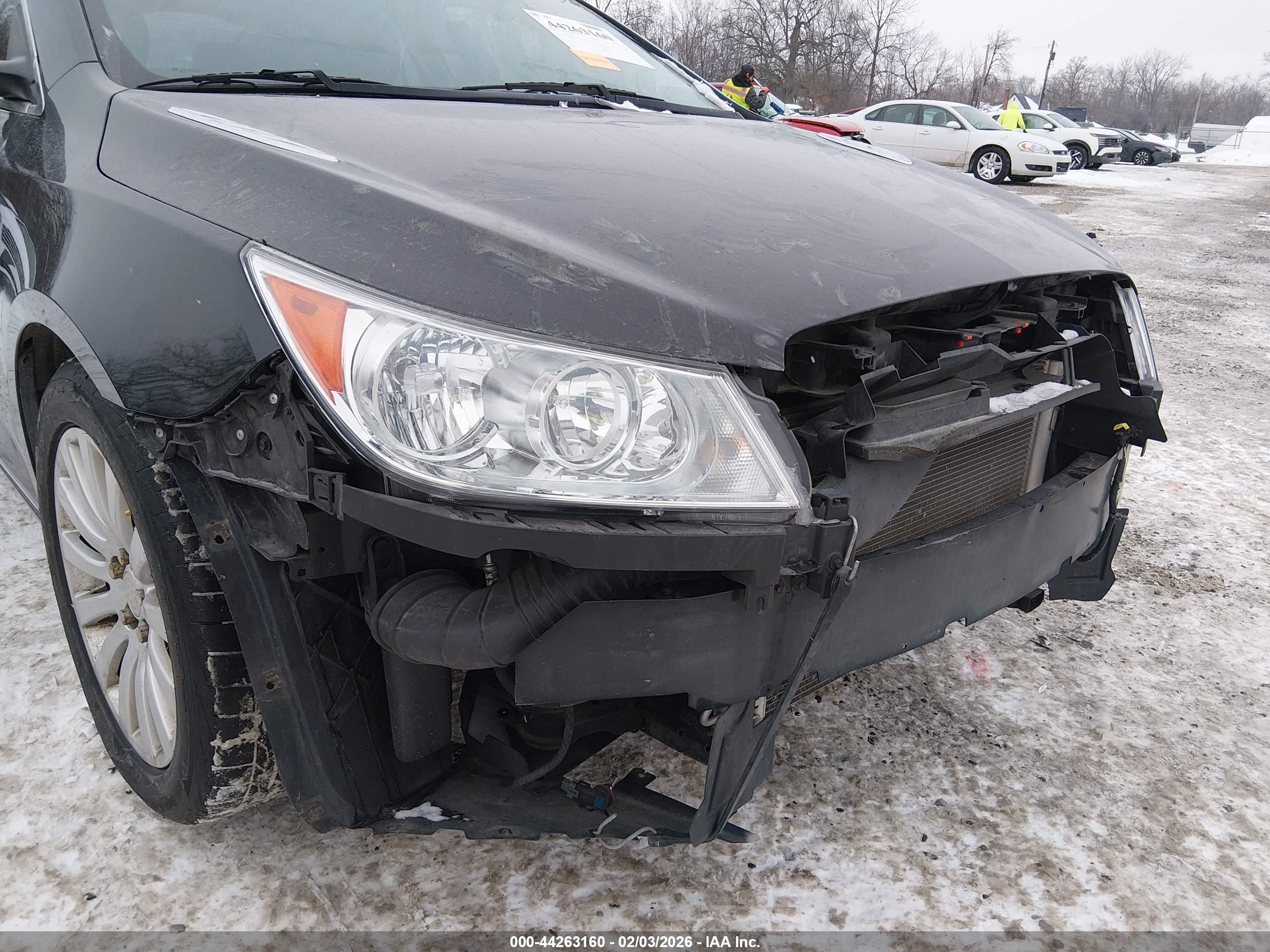 BUICK LACROSSE image 6