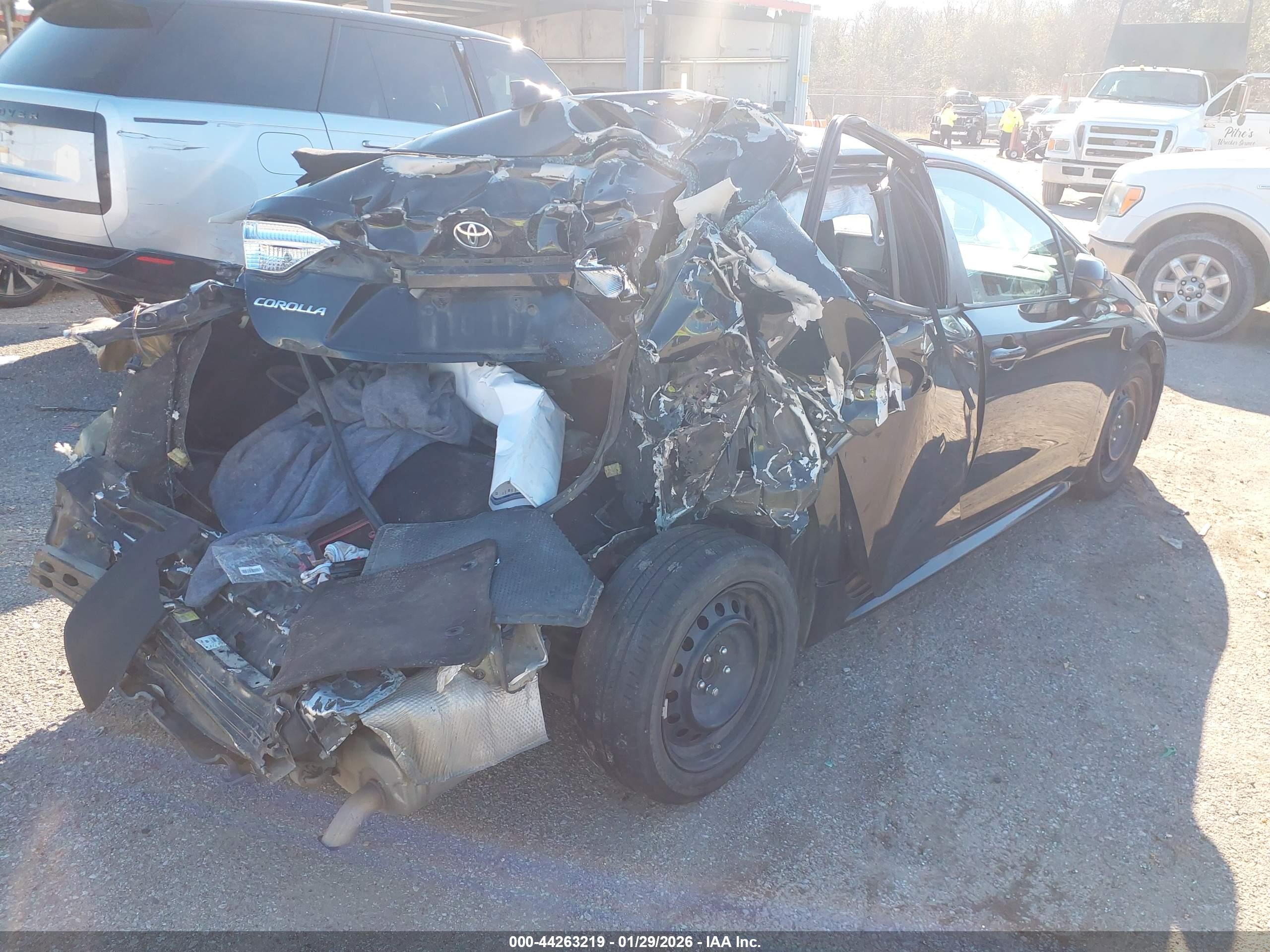 TOYOTA COROLLA image 4