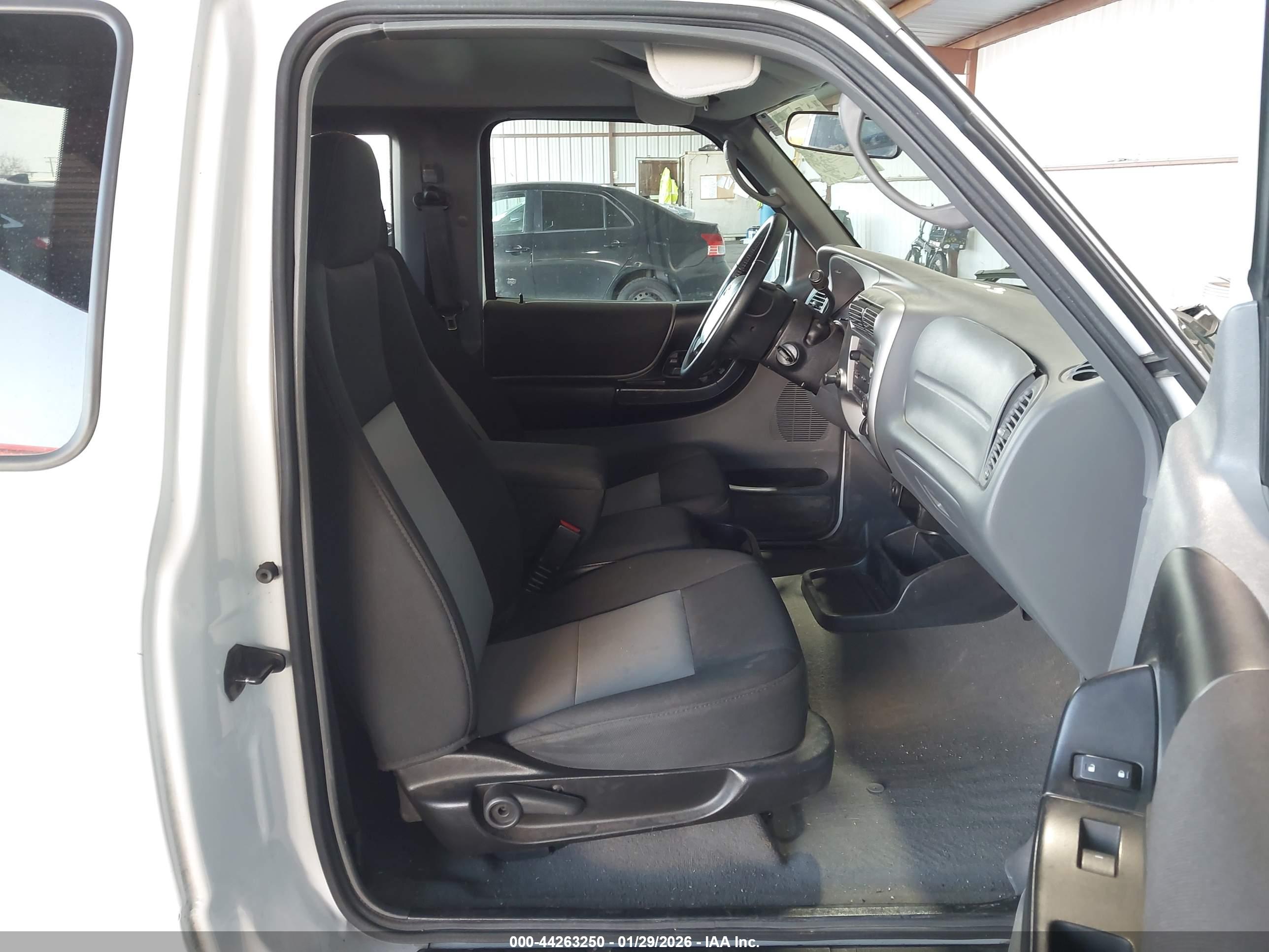 FORD RANGER image 5