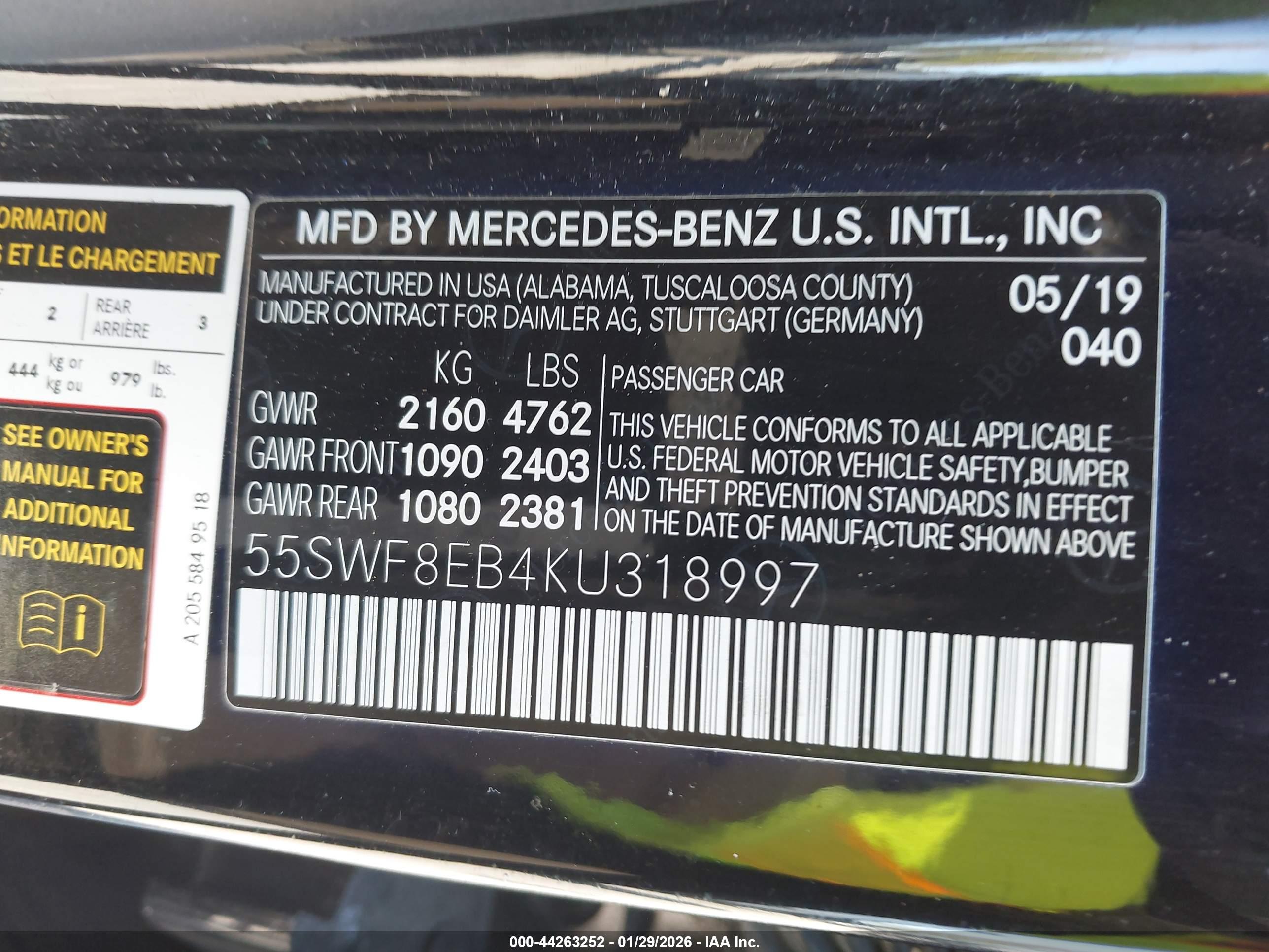 MERCEDES-BENZ C-CLASS image 9