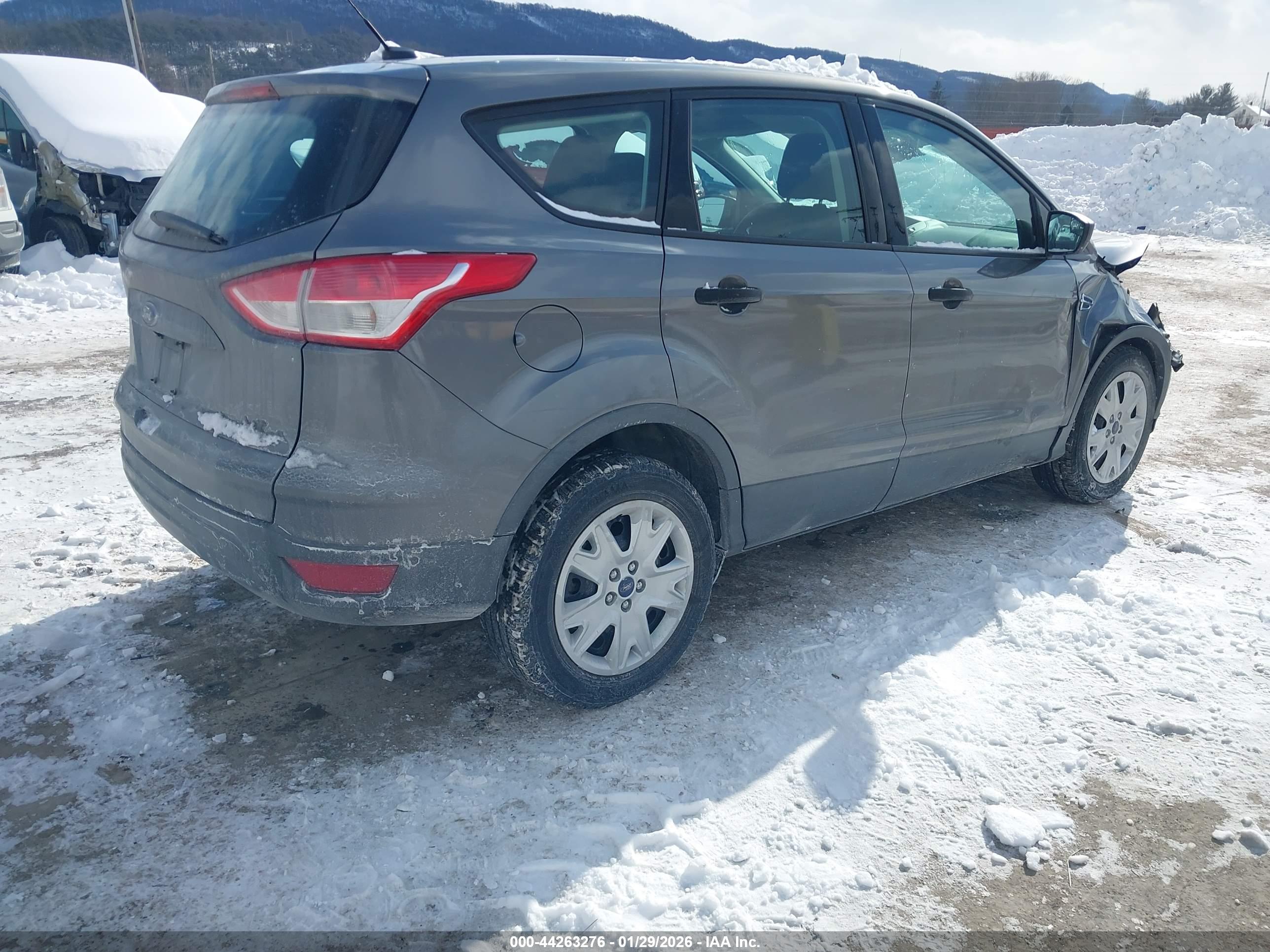 FORD ESCAPE image 4