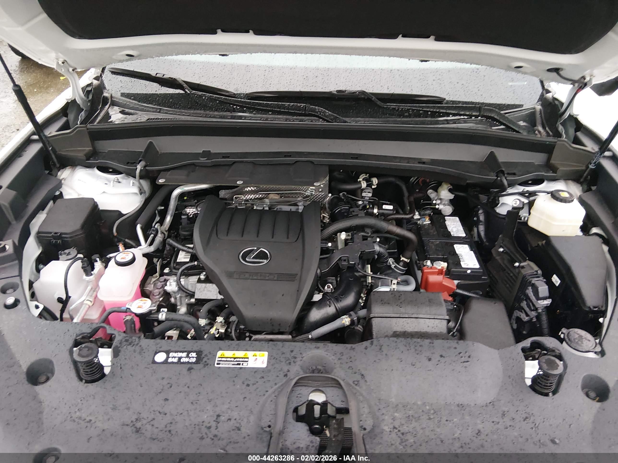 LEXUS TX image 10