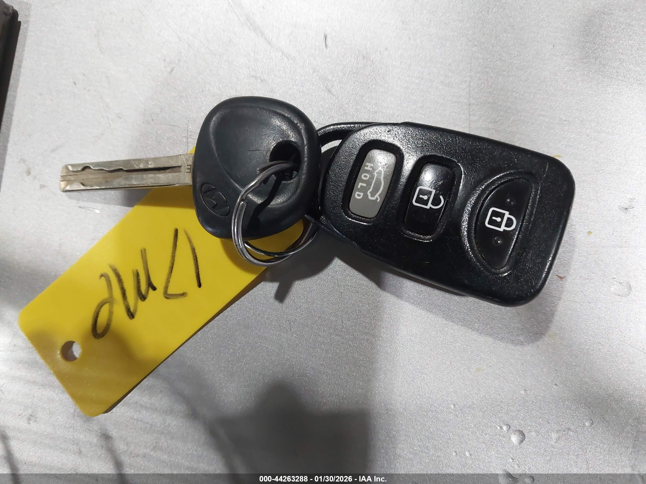 HYUNDAI SONATA image 11