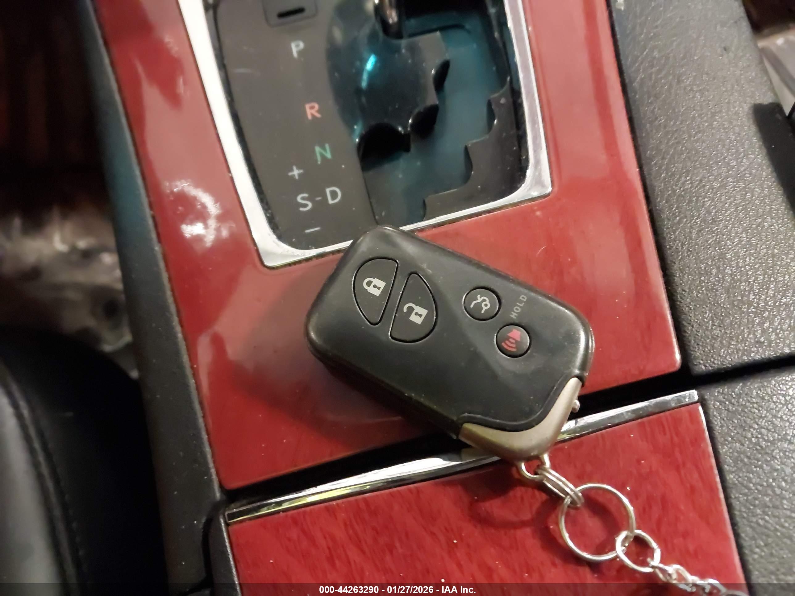 LEXUS ES image 11