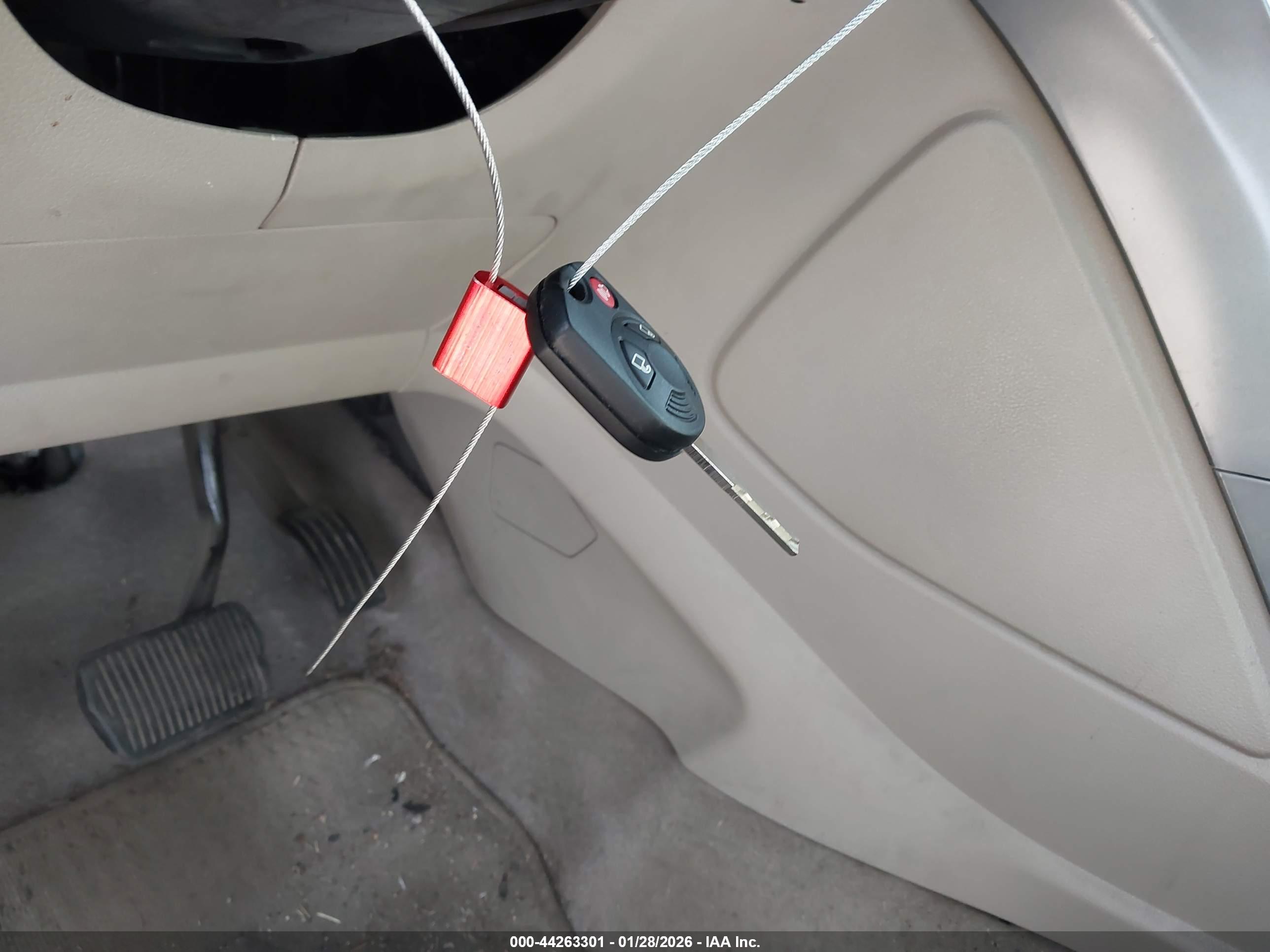 FORD ESCAPE image 11
