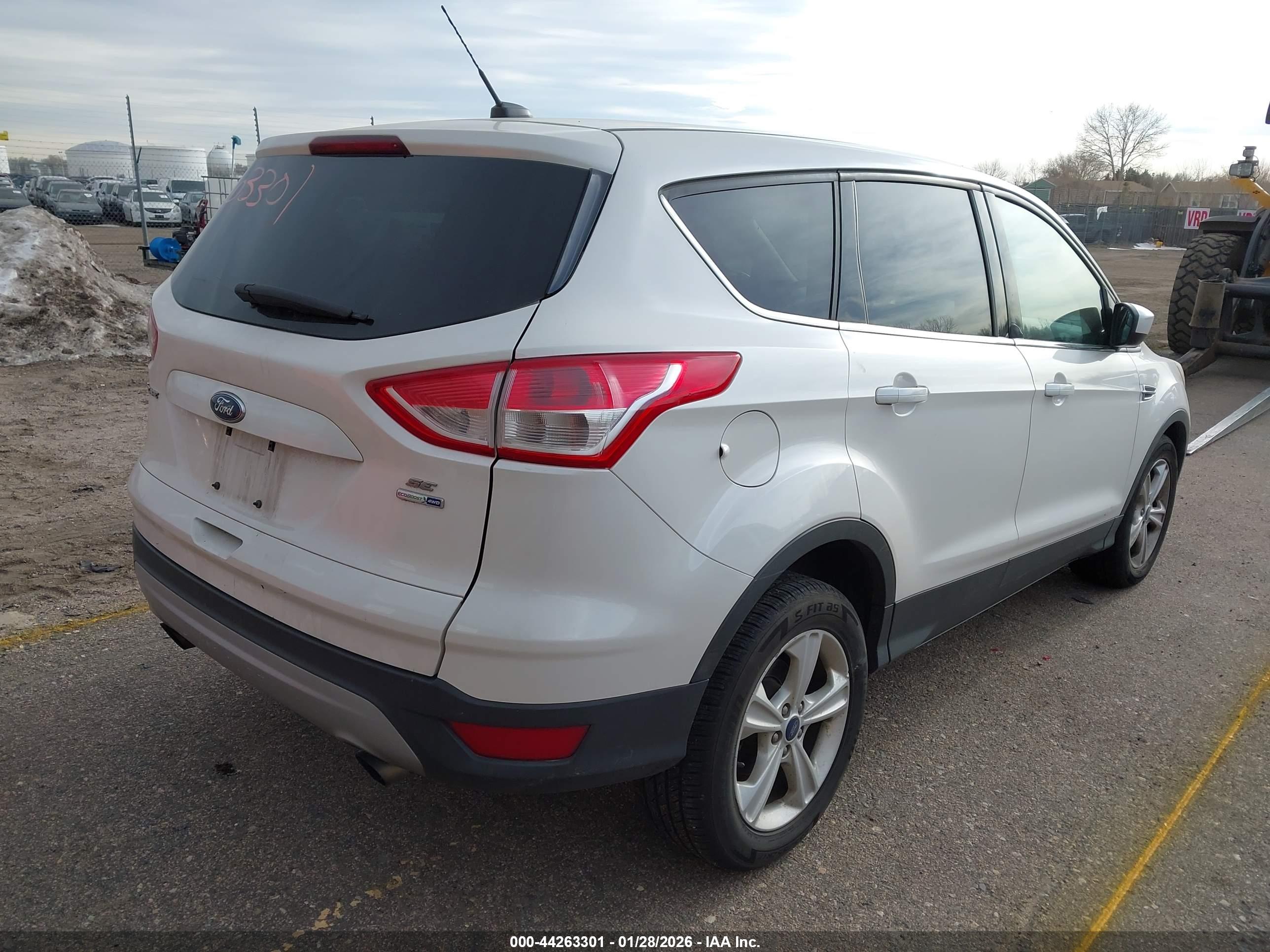 FORD ESCAPE image 4