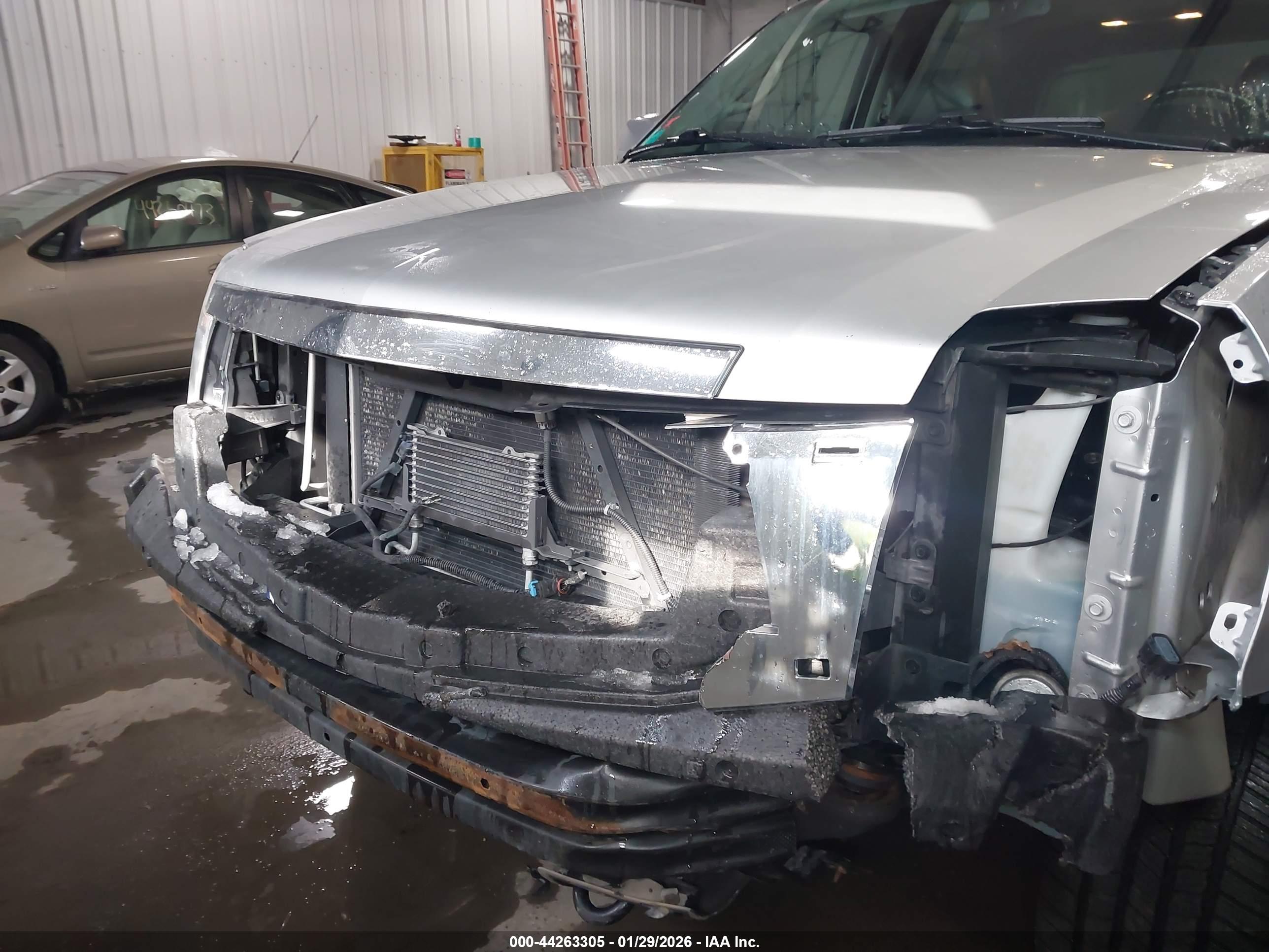 CADILLAC ESCALADE image 6