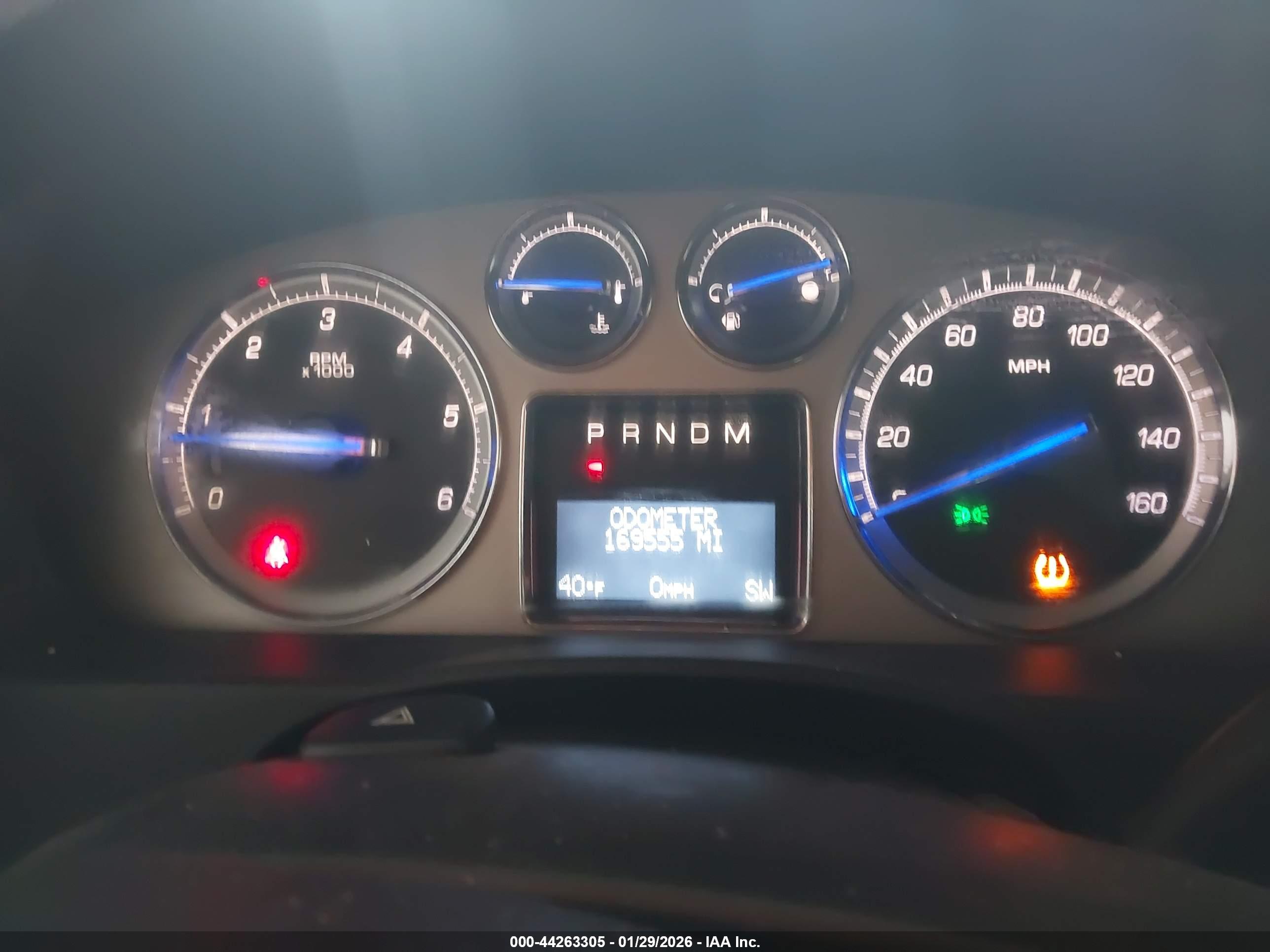 CADILLAC ESCALADE image 7