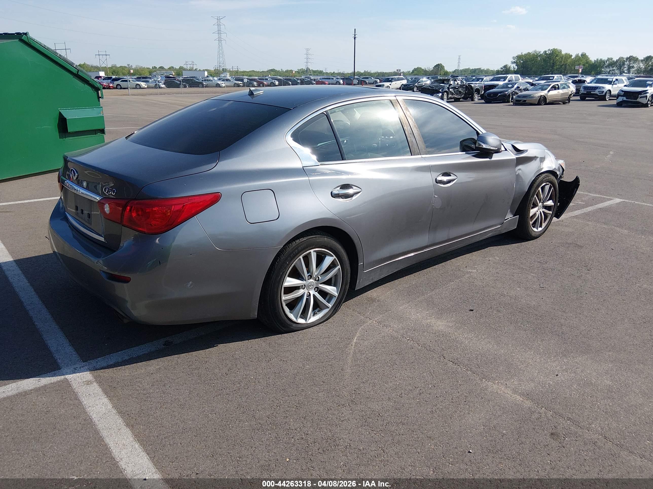 INFINITI Q50 image 4