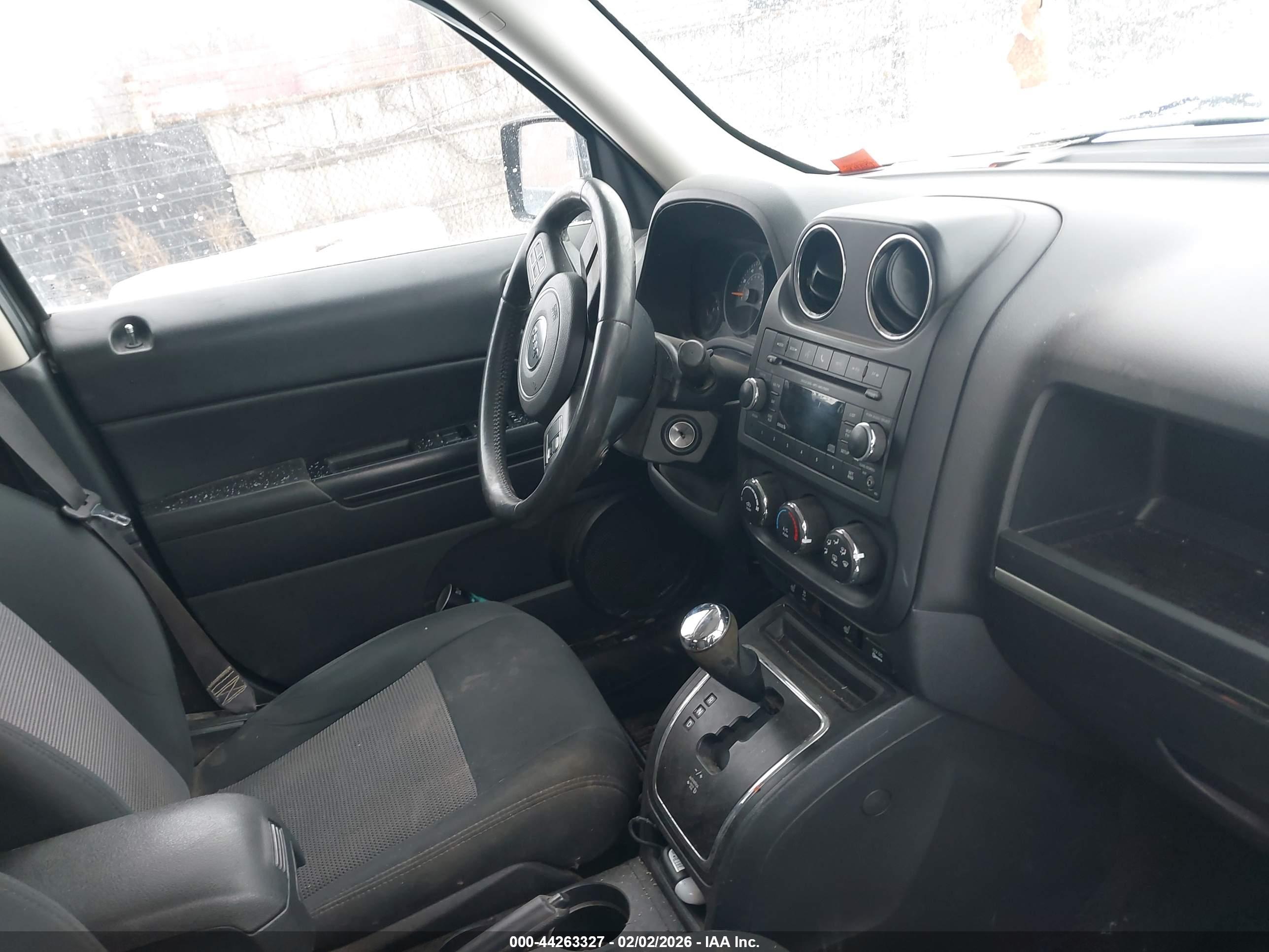 JEEP PATRIOT image 5