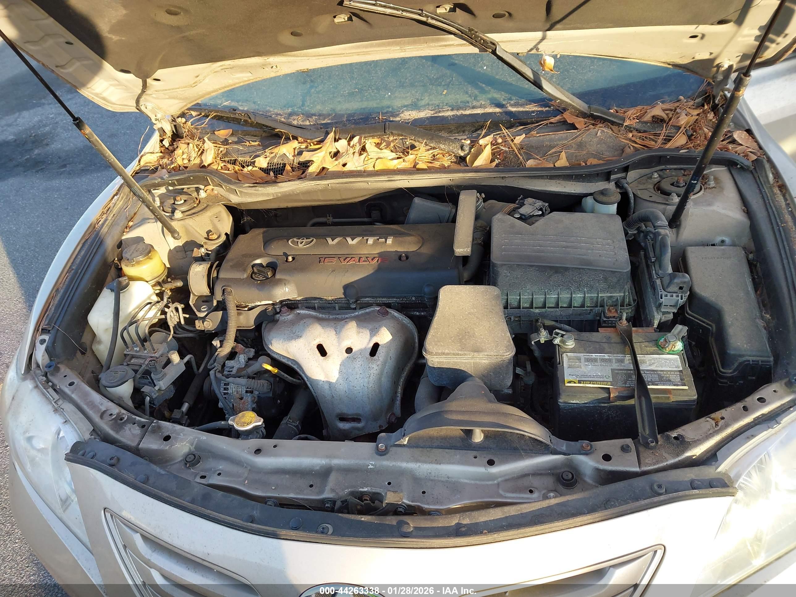 TOYOTA CAMRY image 10