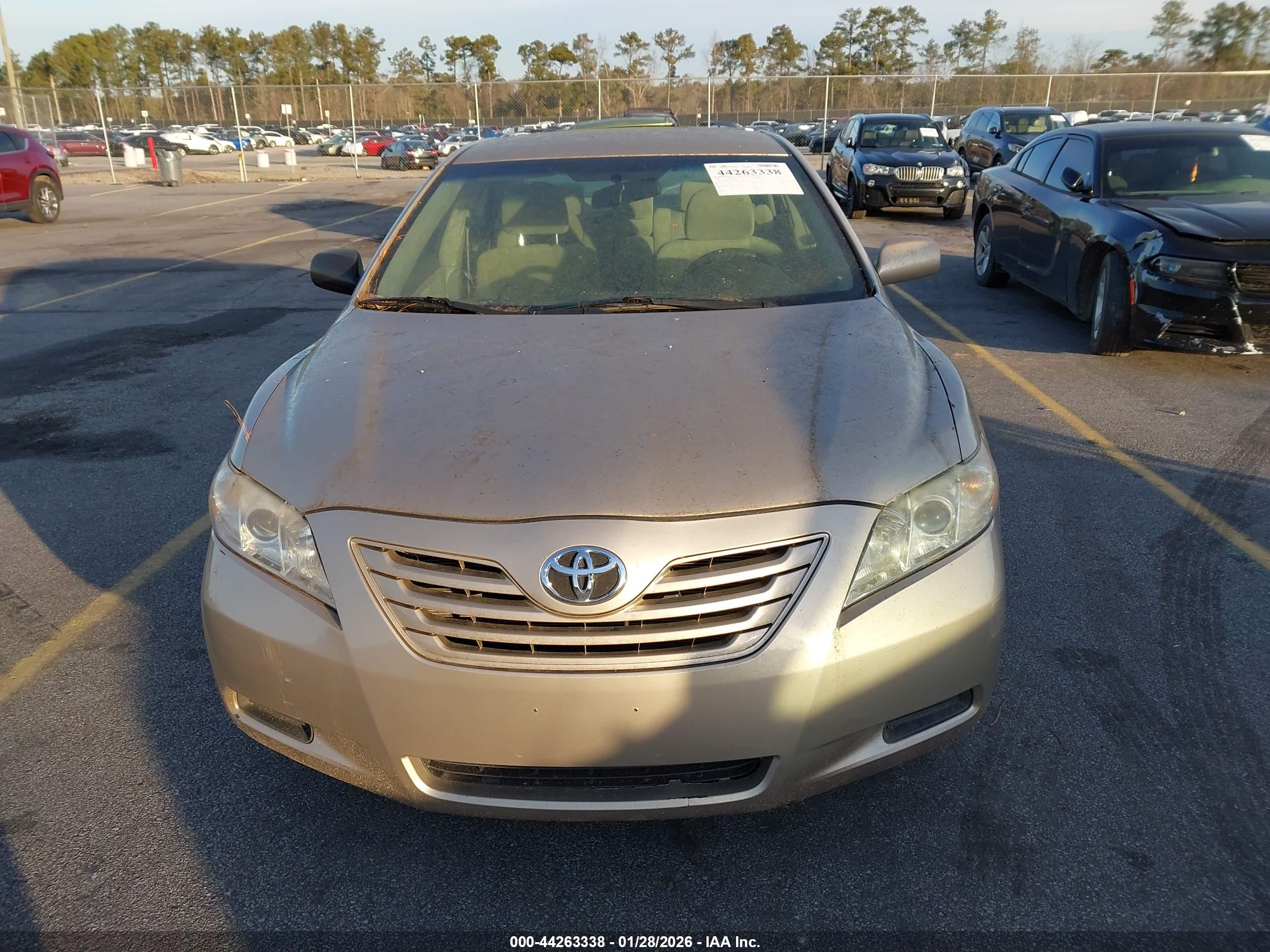 TOYOTA CAMRY image 6