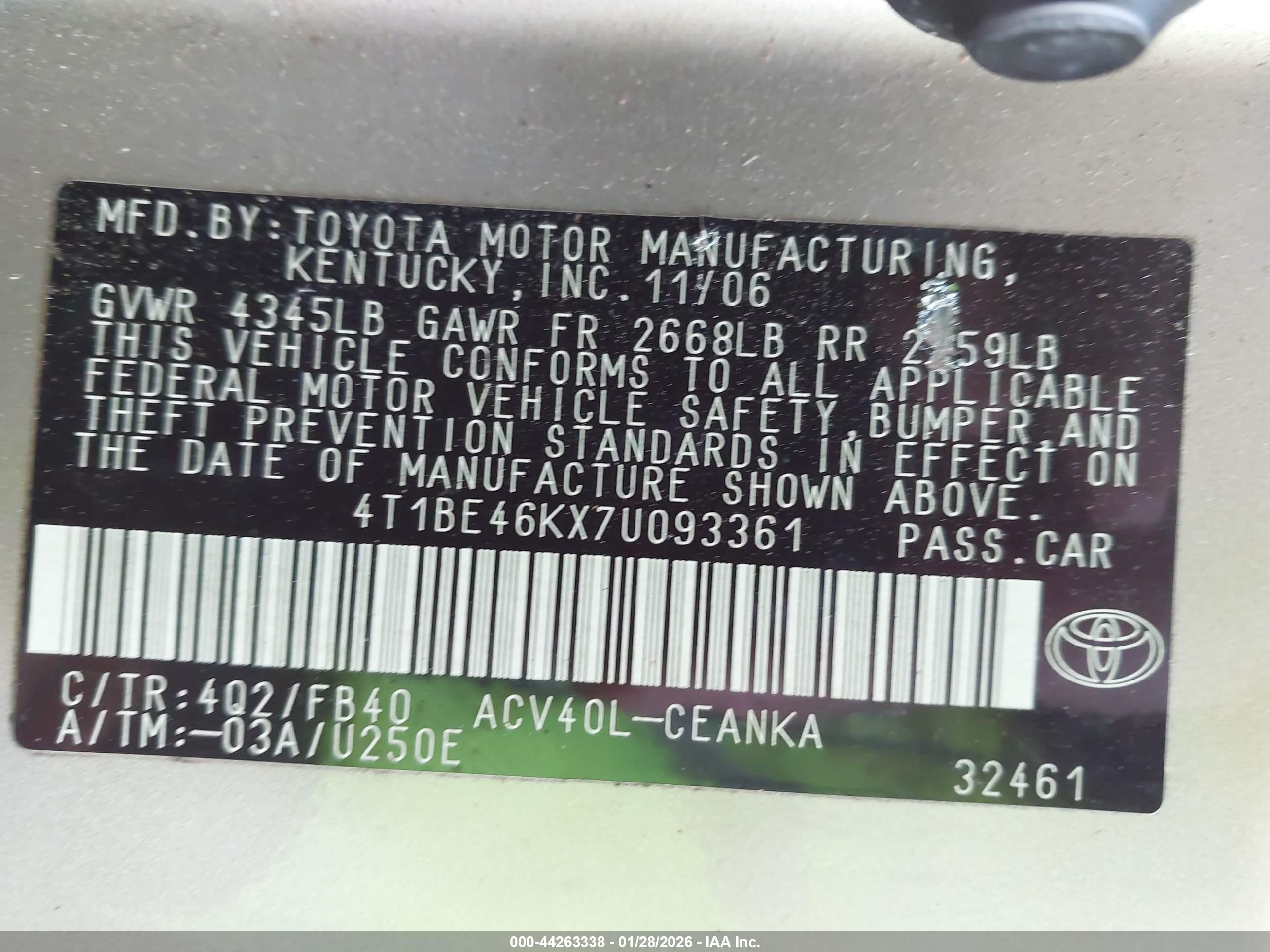 TOYOTA CAMRY image 9