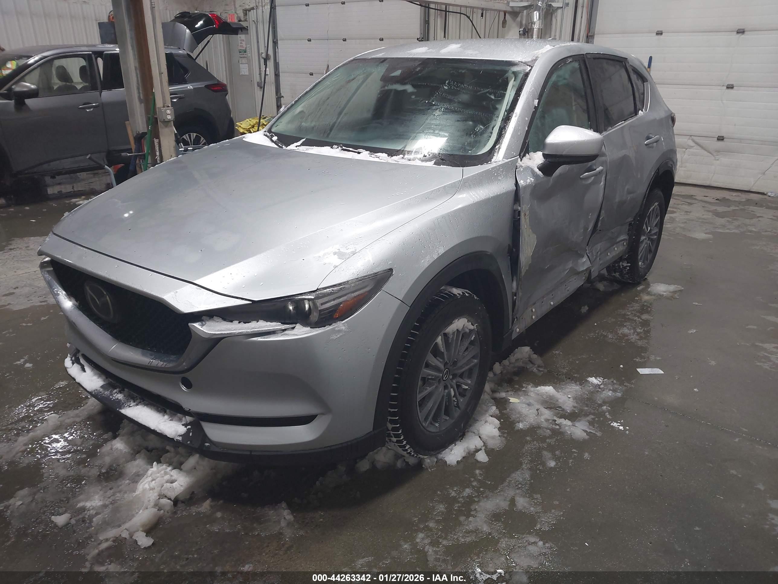 MAZDA CX-5 image 2