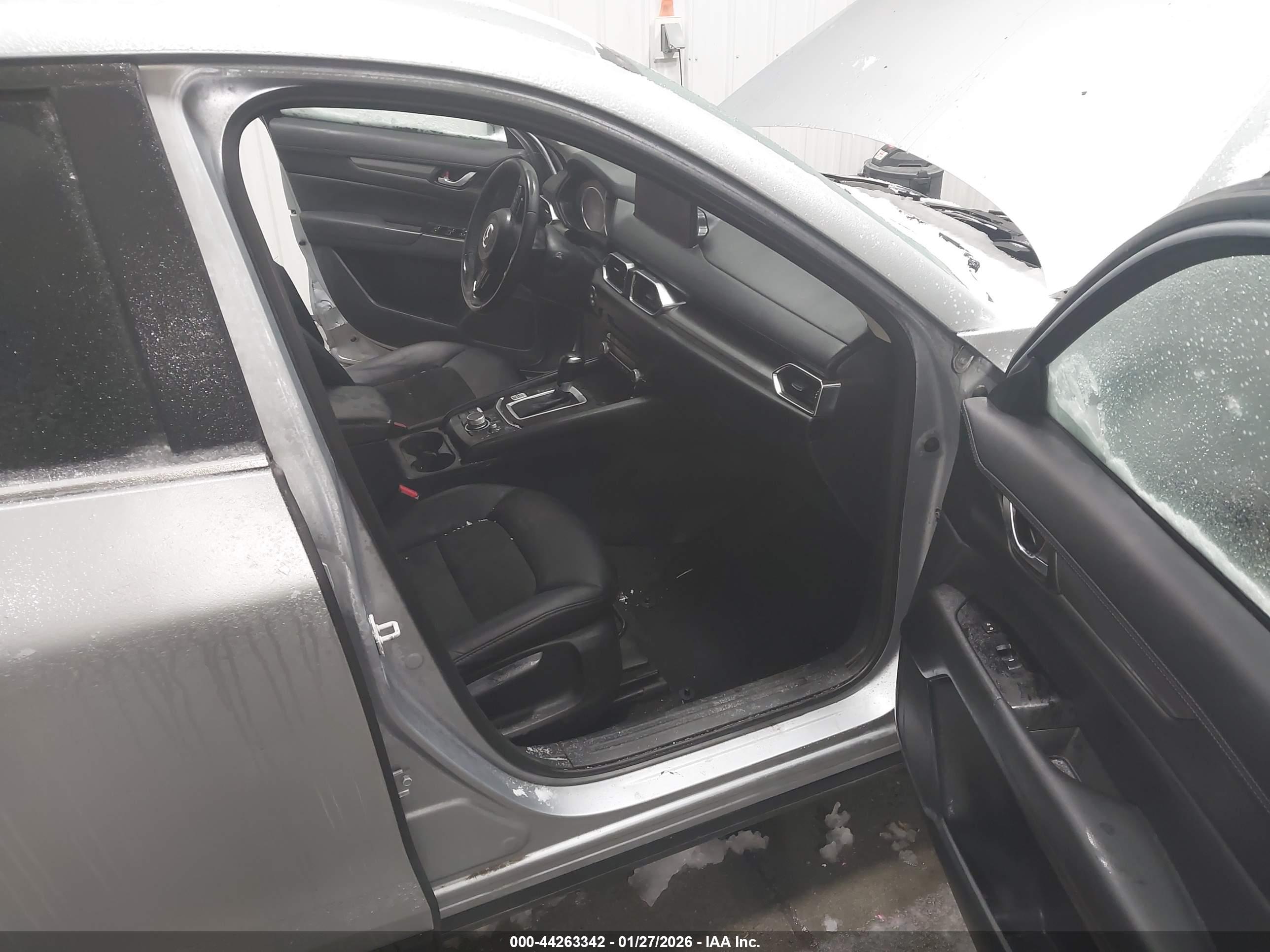 MAZDA CX-5 image 5