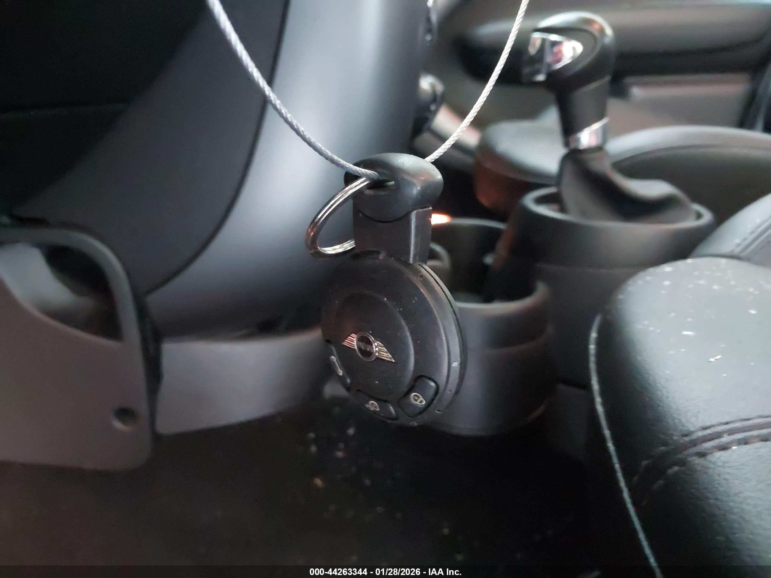 MINI COUNTRYMAN image 11