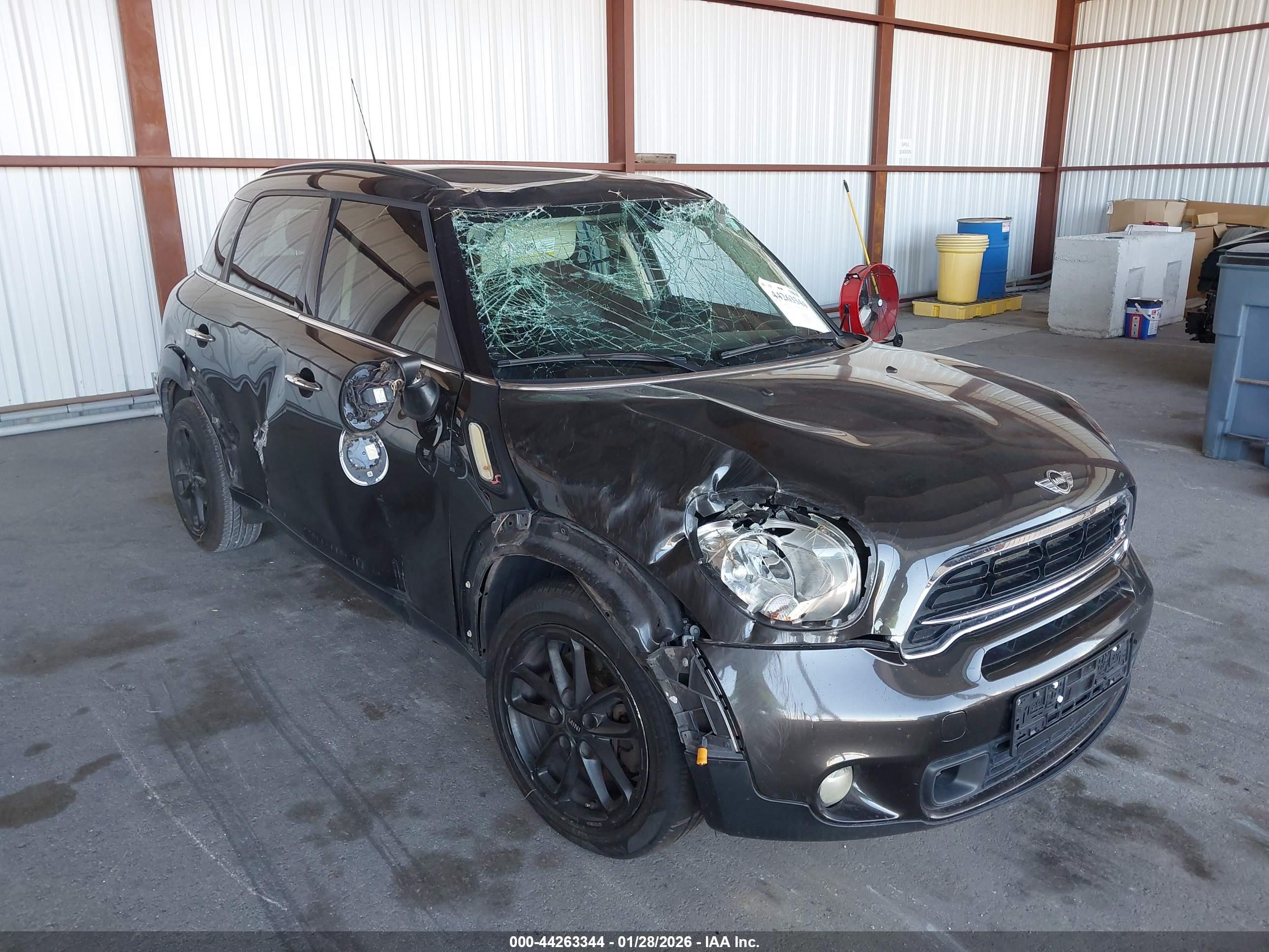 MINI COUNTRYMAN image 6