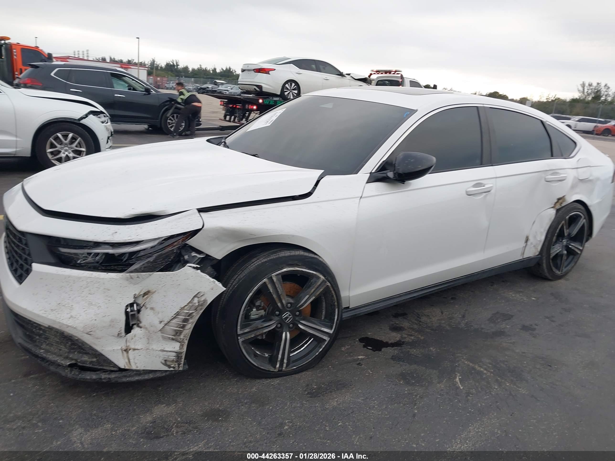 HONDA ACCORD image 6
