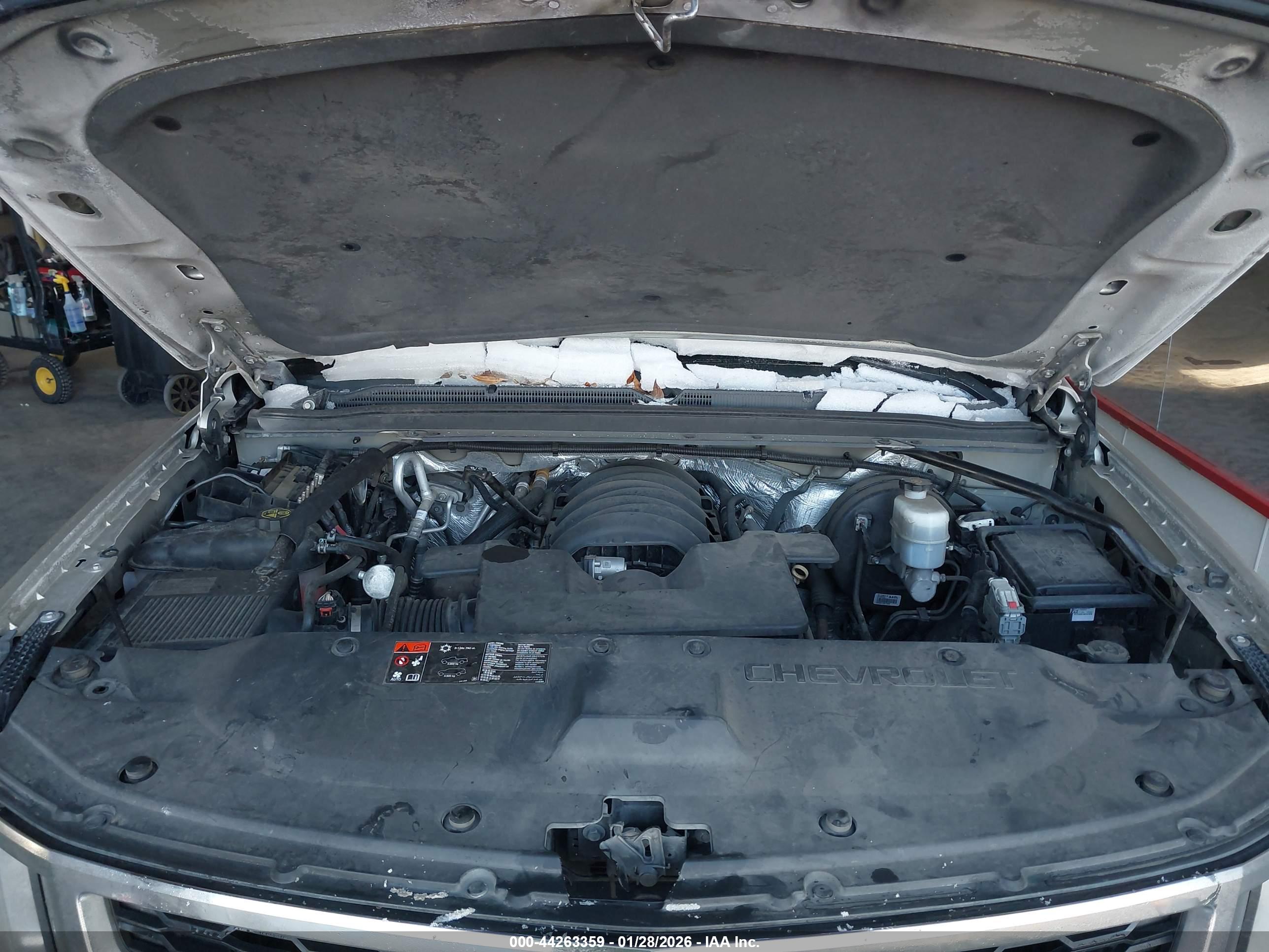 CHEVROLET TAHOE image 10