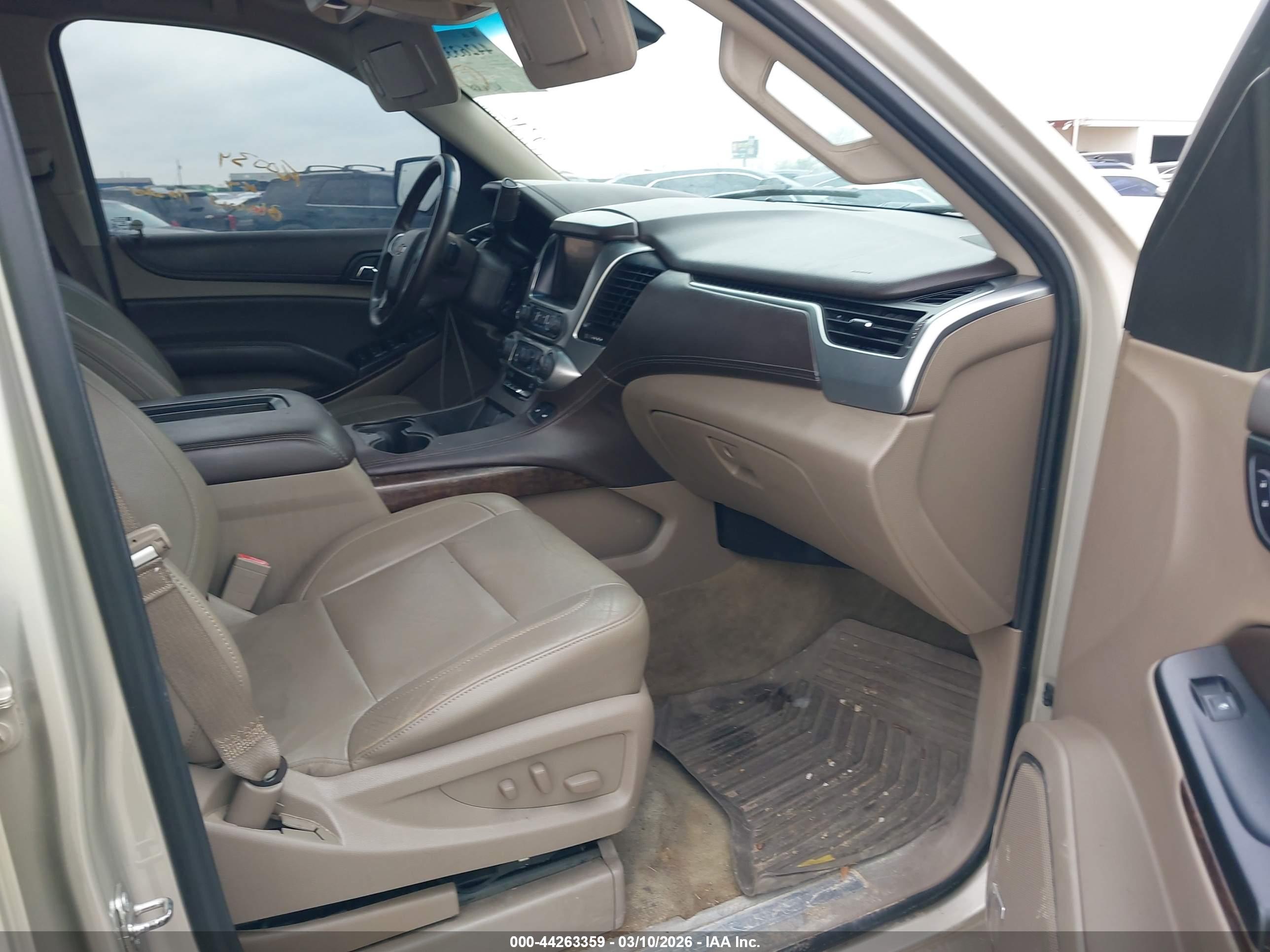 CHEVROLET TAHOE image 5