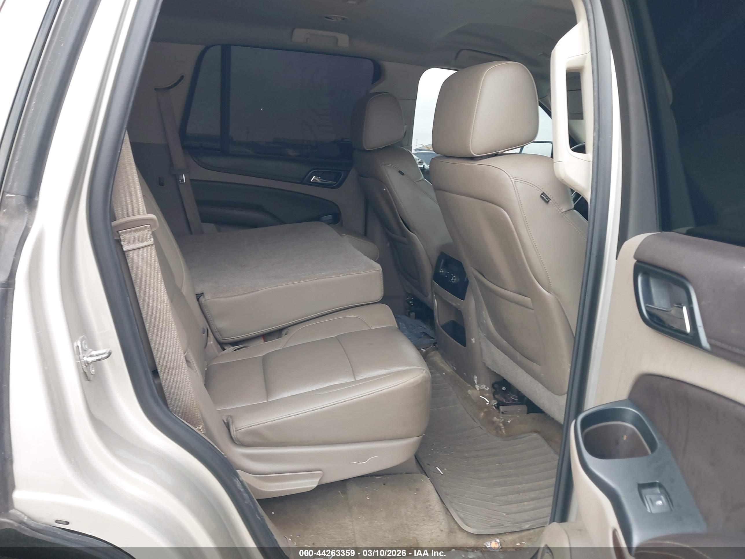 CHEVROLET TAHOE image 8