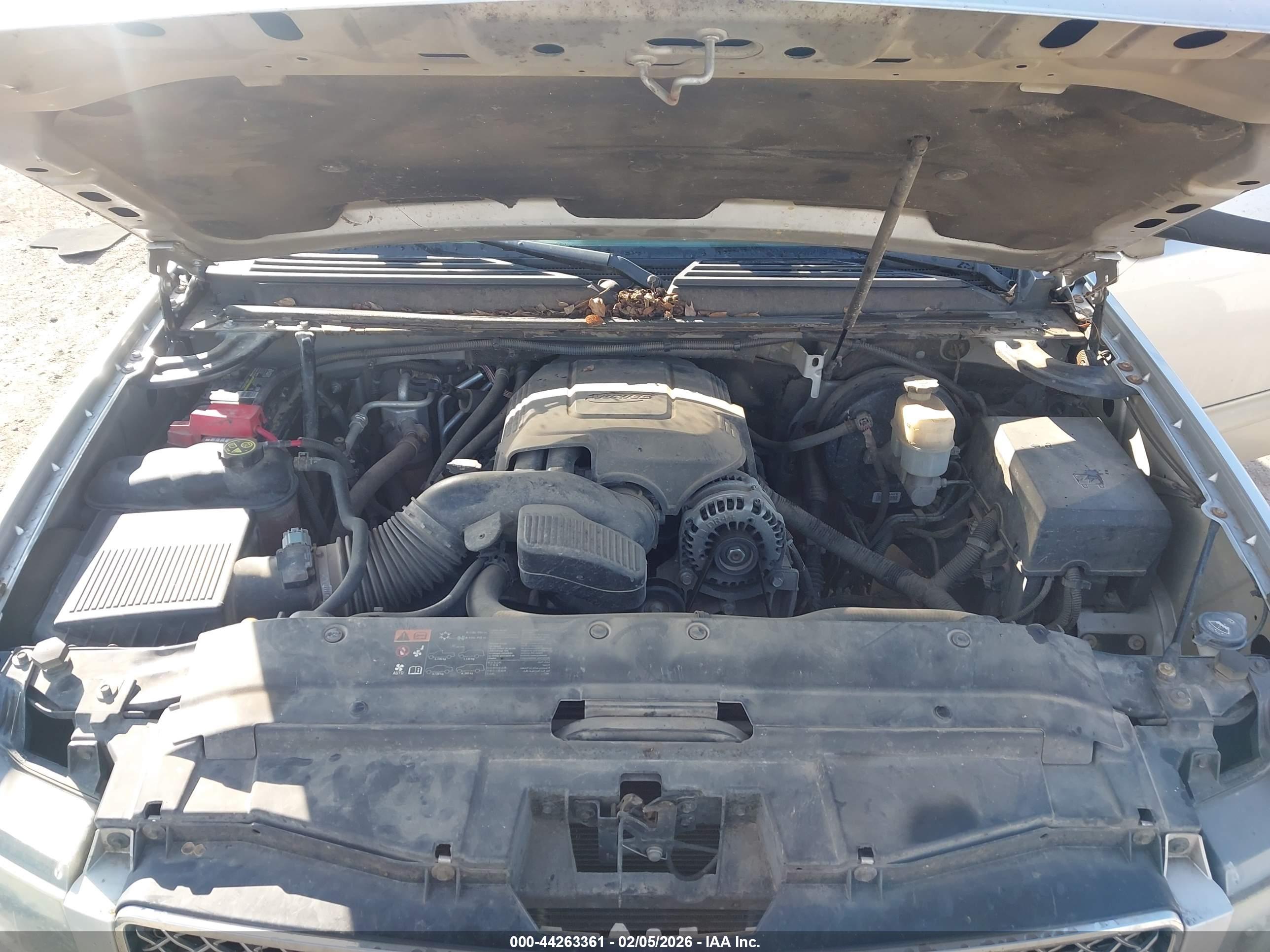CHEVROLET SUBURBAN image 10