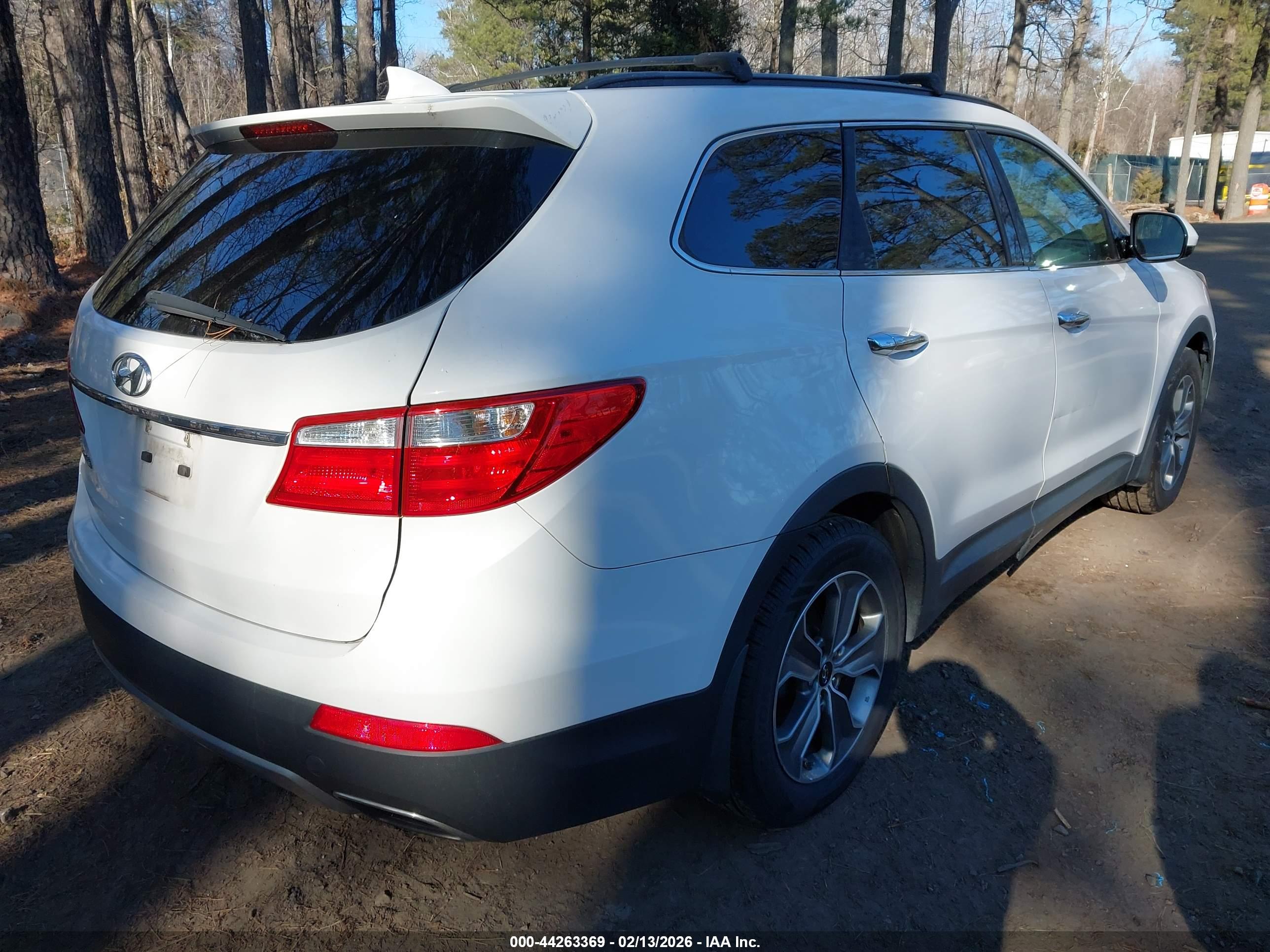 HYUNDAI SANTA image 4