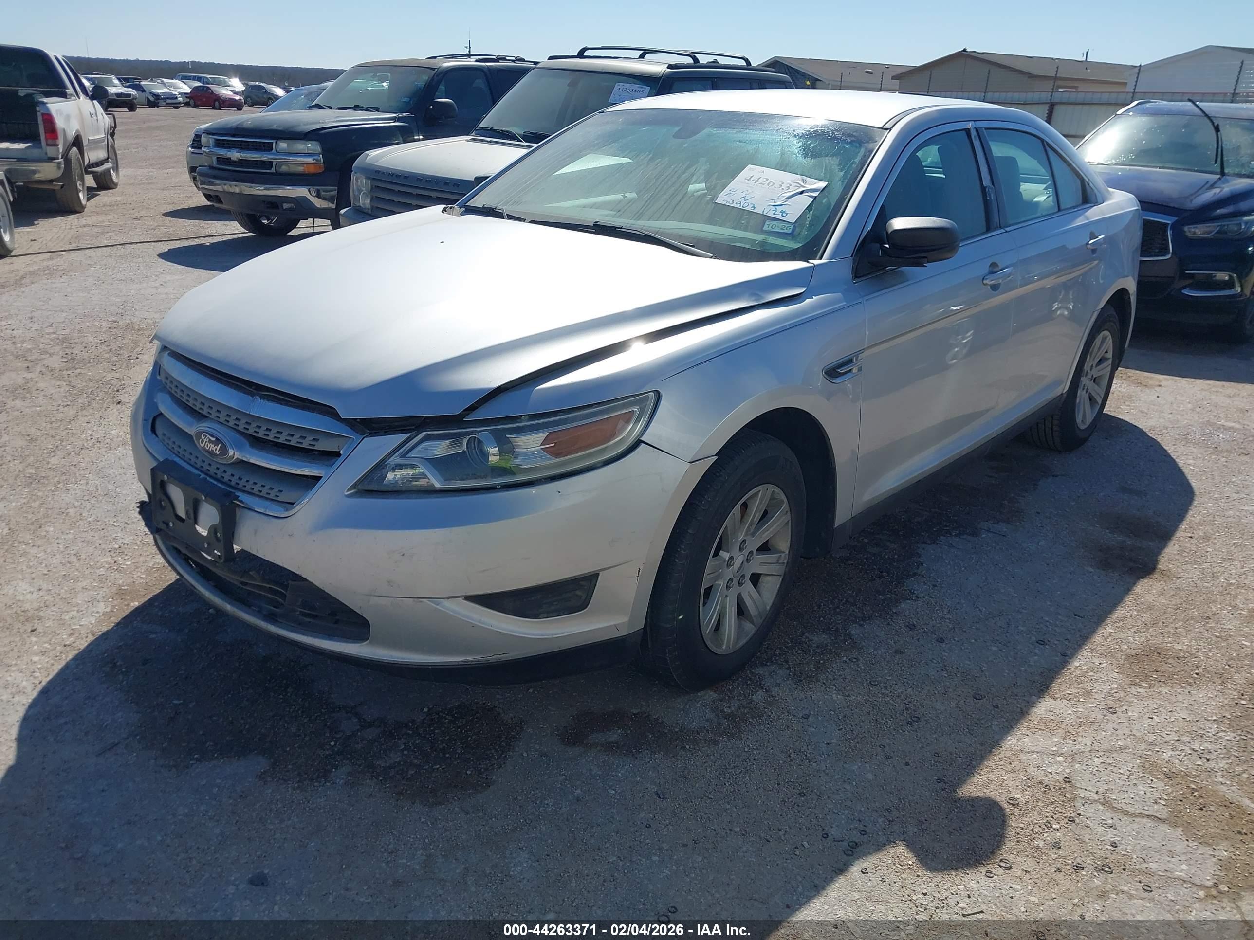 FORD TAURUS image 2