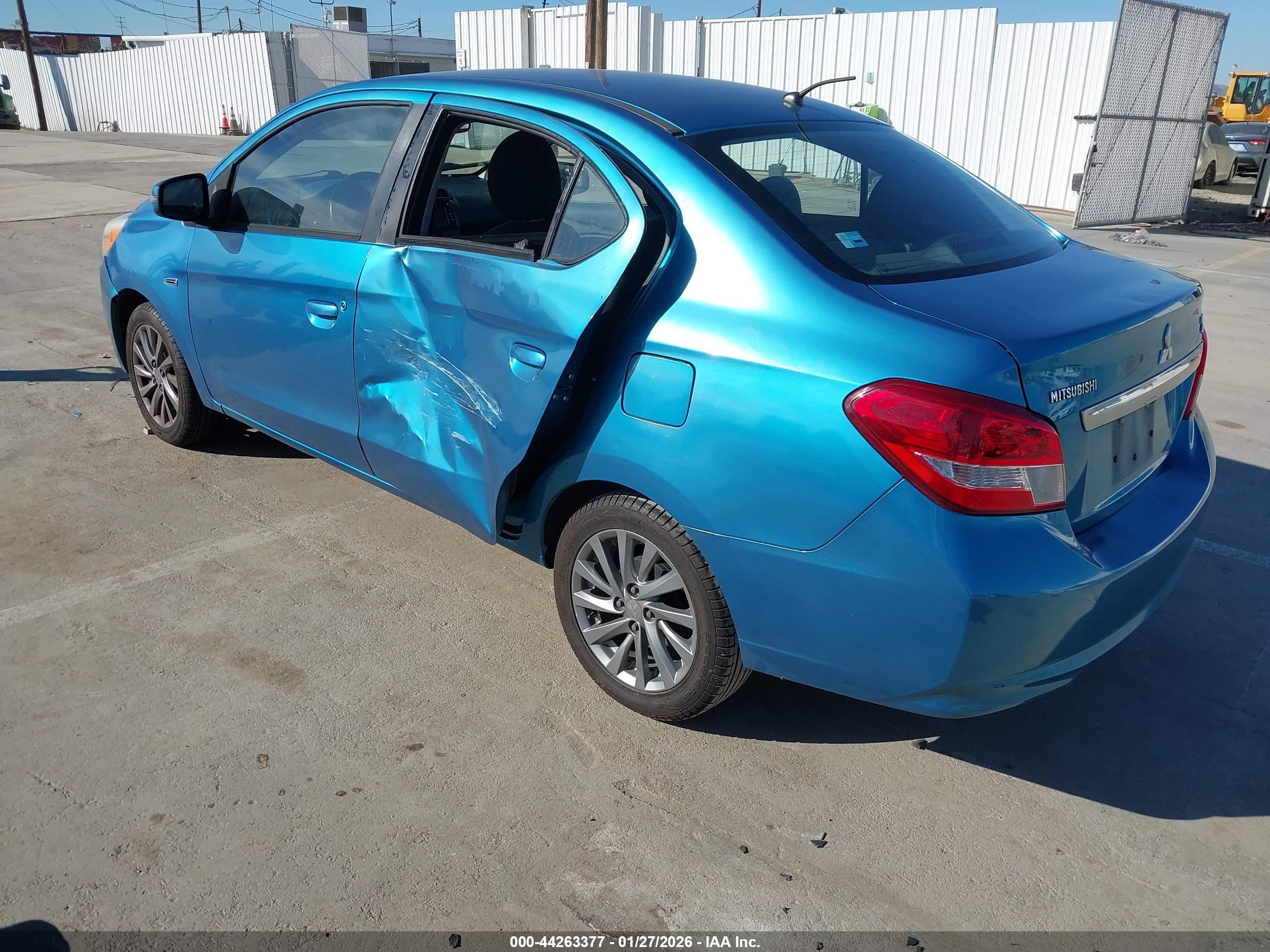 MITSUBISHI MIRAGE image 3