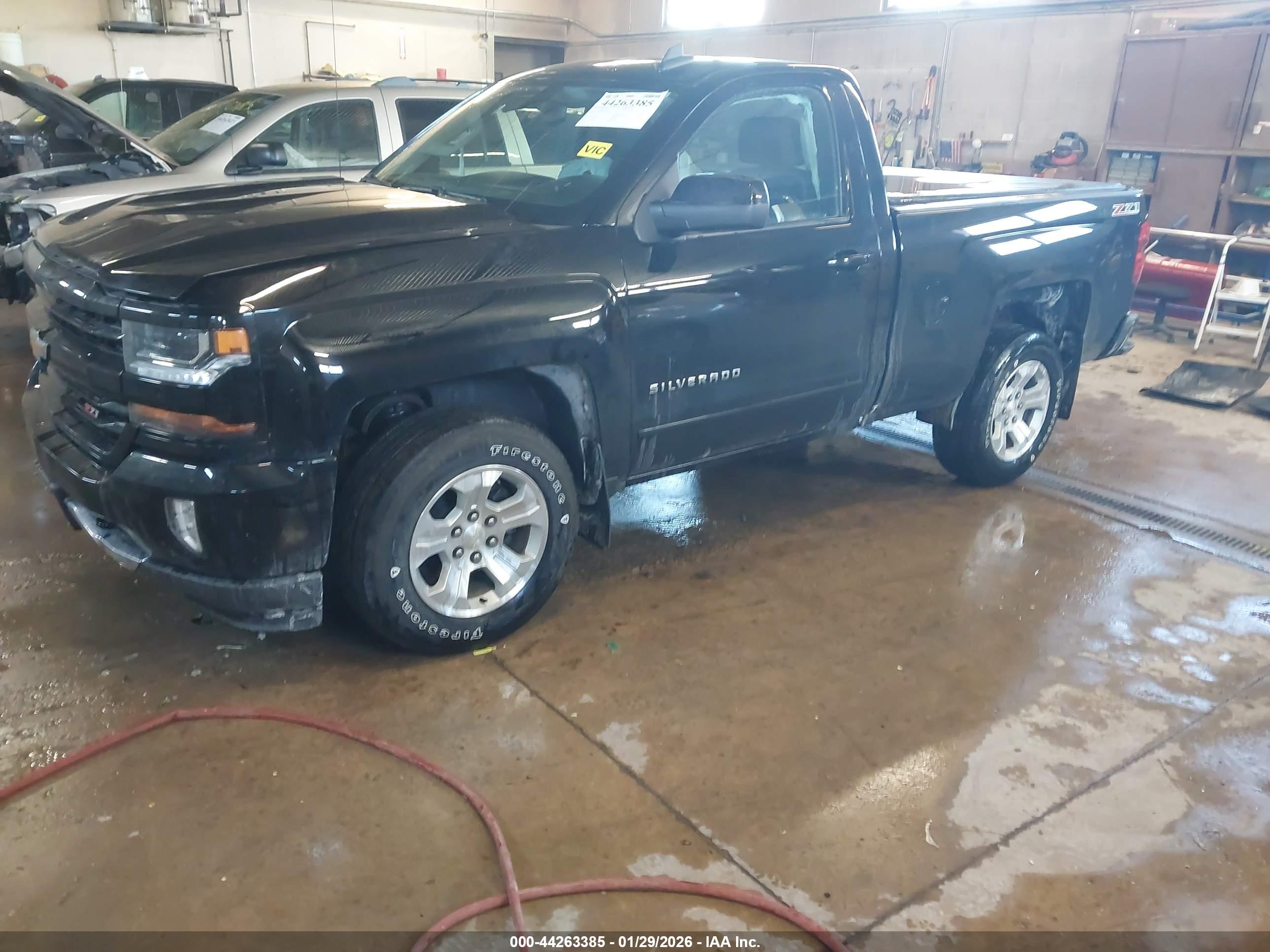 CHEVROLET SILVERADO image 2