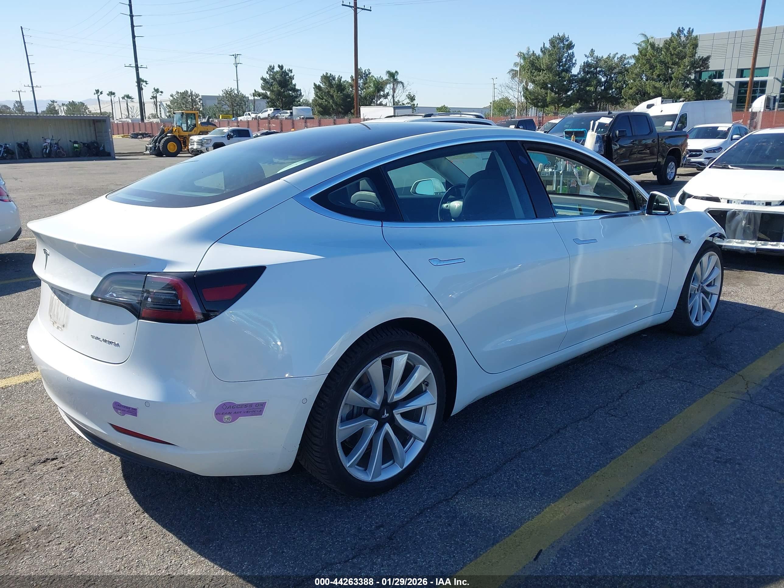 TESLA MODEL image 4