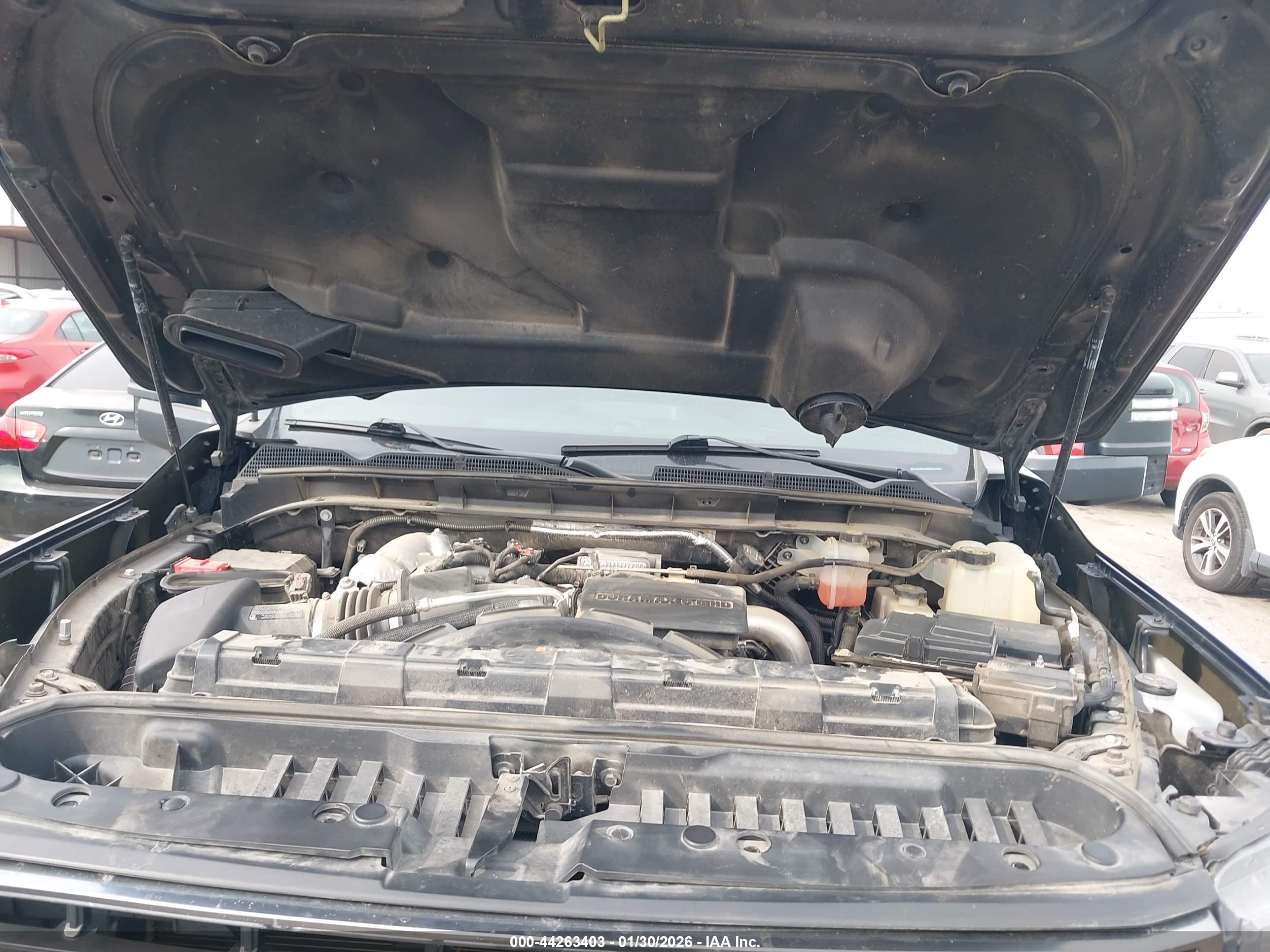 GMC SIERRA image 10
