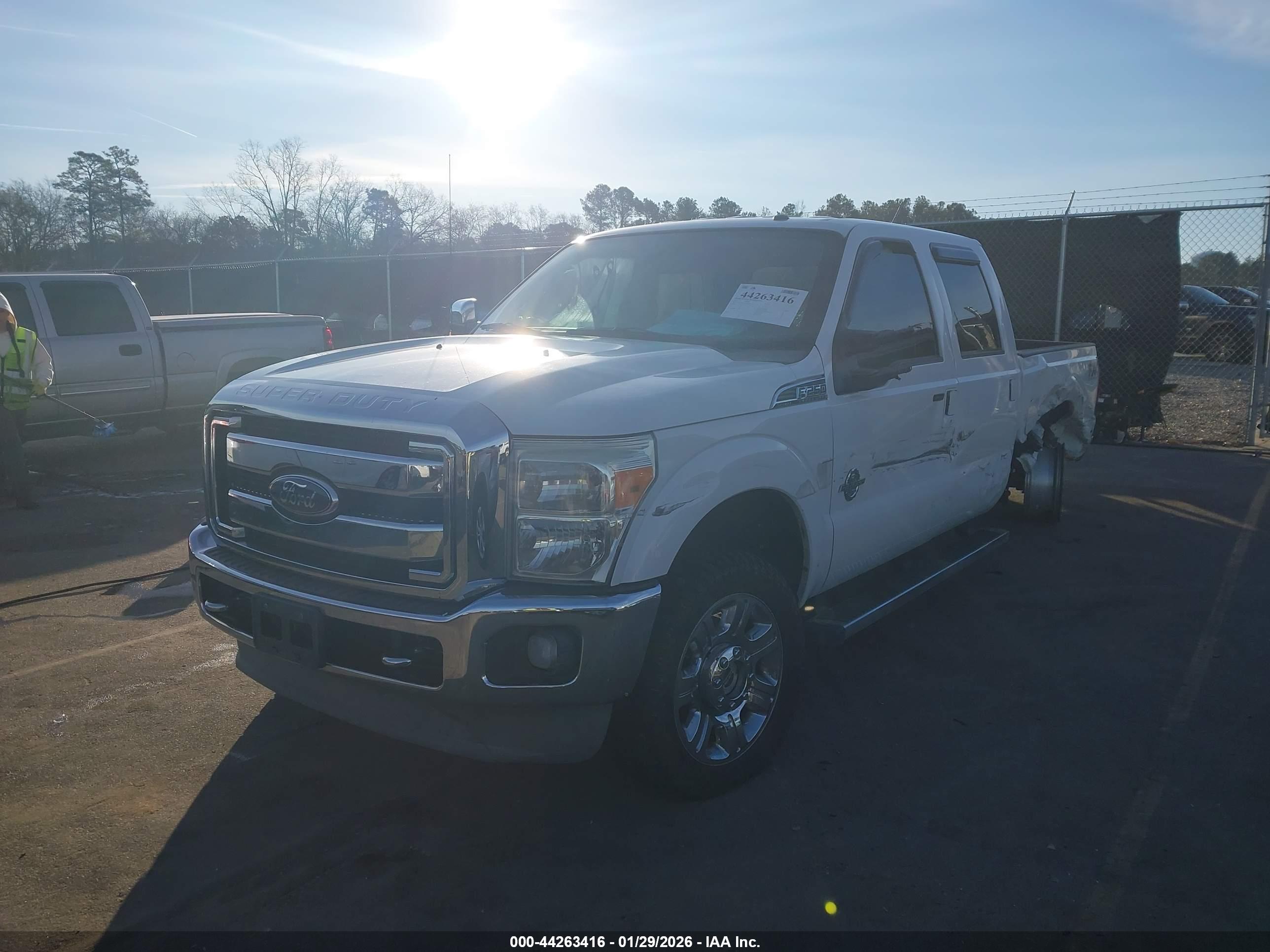 FORD F-250 image 2