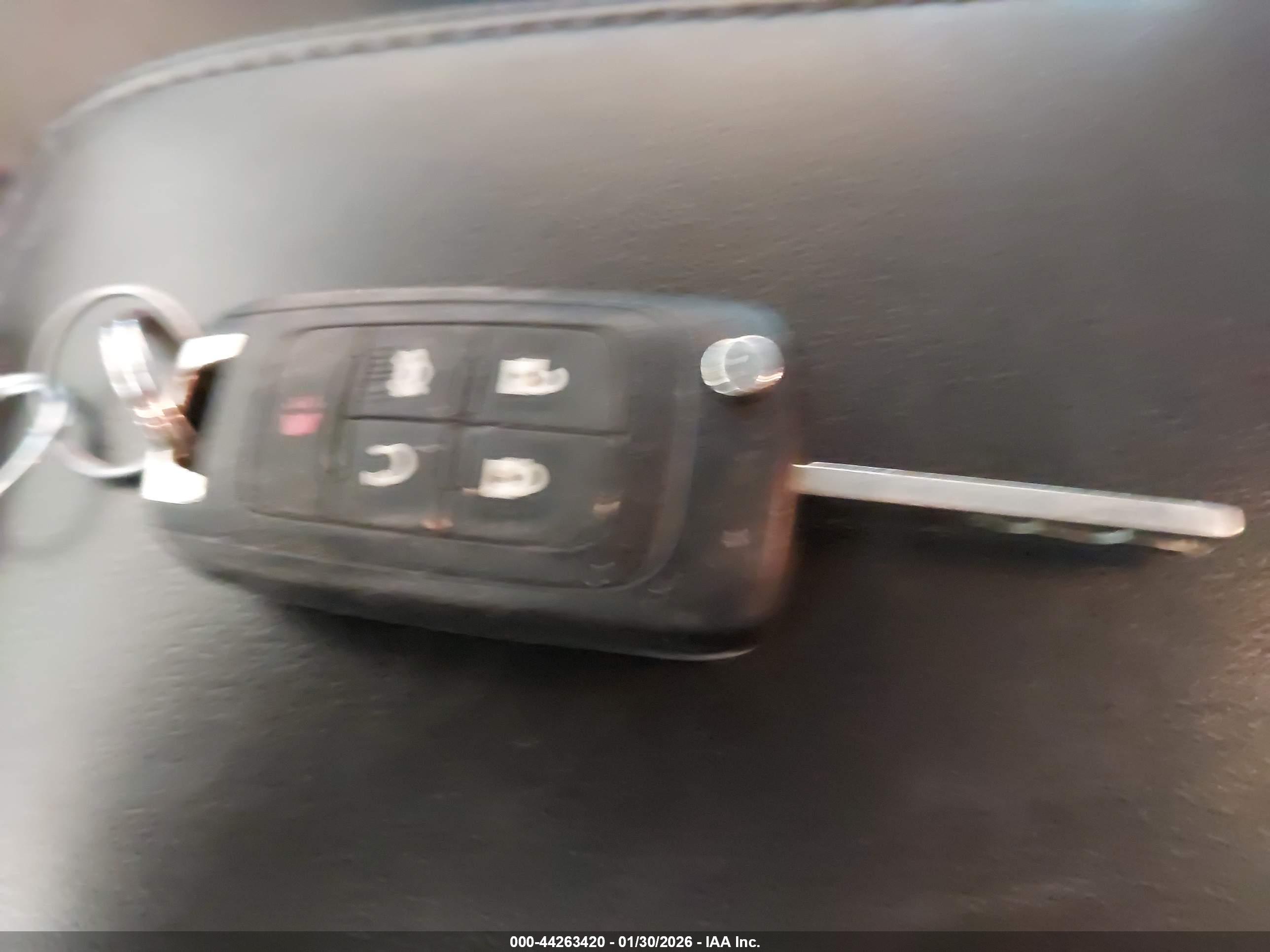 CHEVROLET EQUINOX image 11