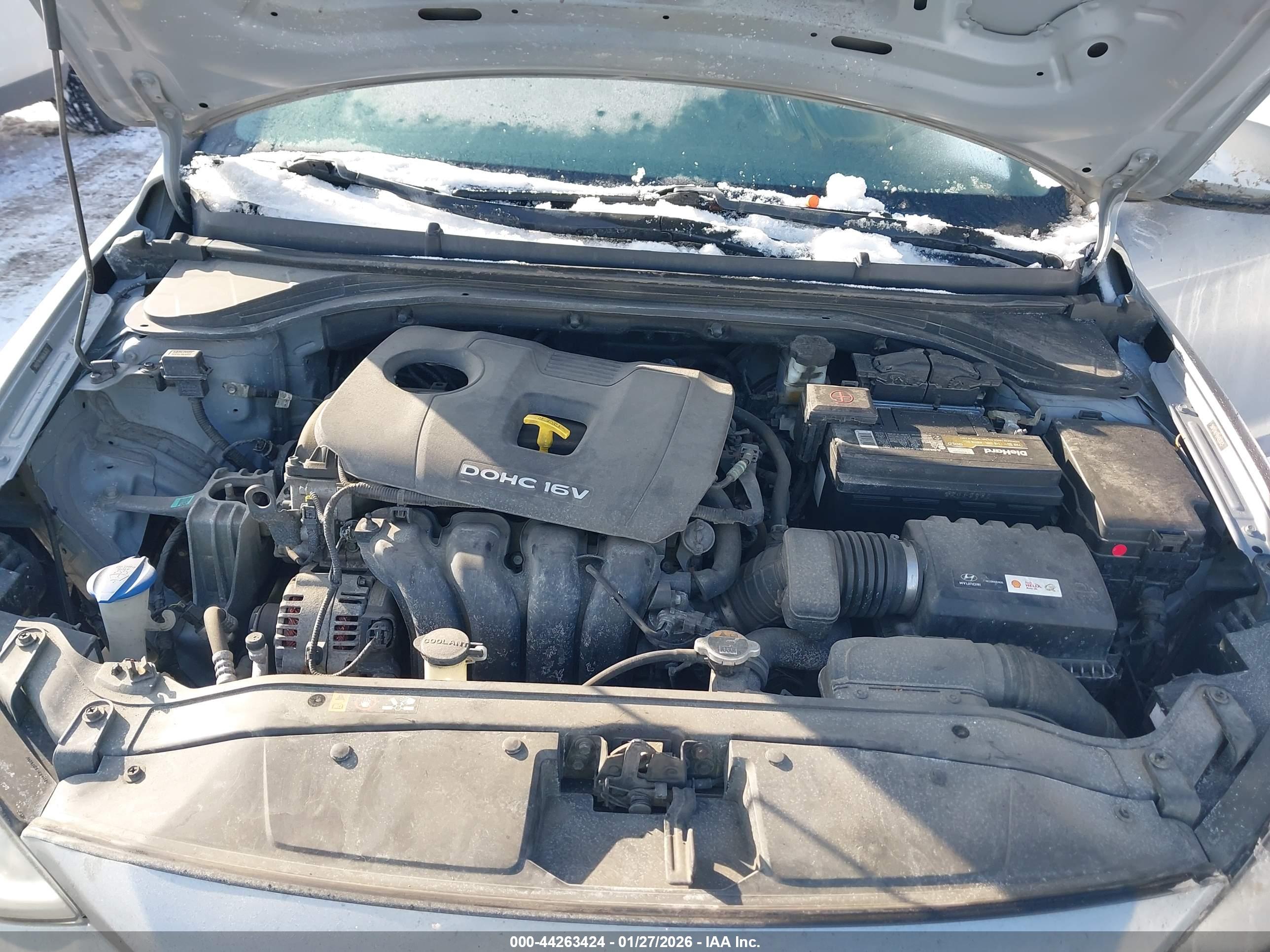 HYUNDAI ELANTRA image 10