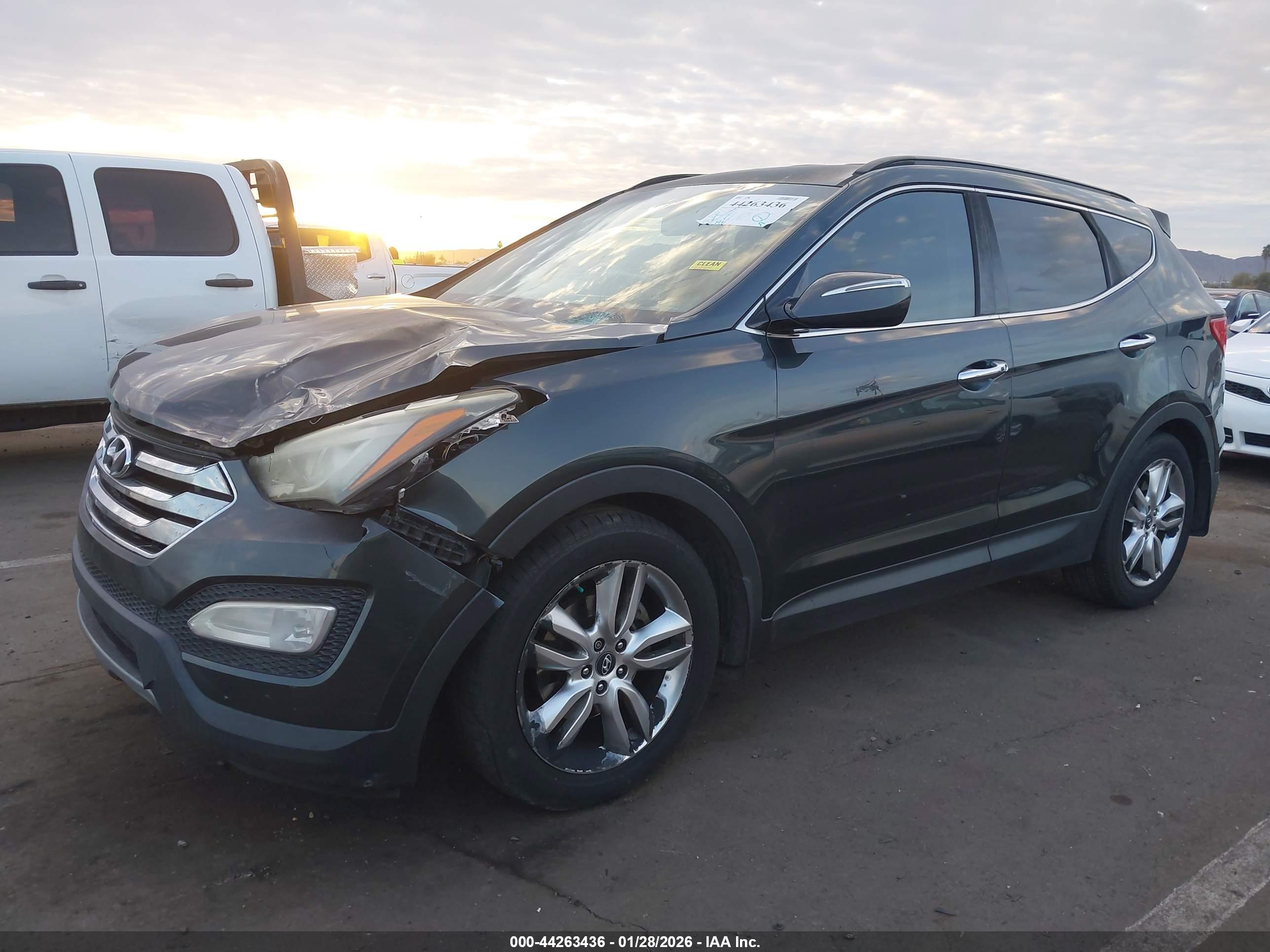 HYUNDAI SANTA image 6