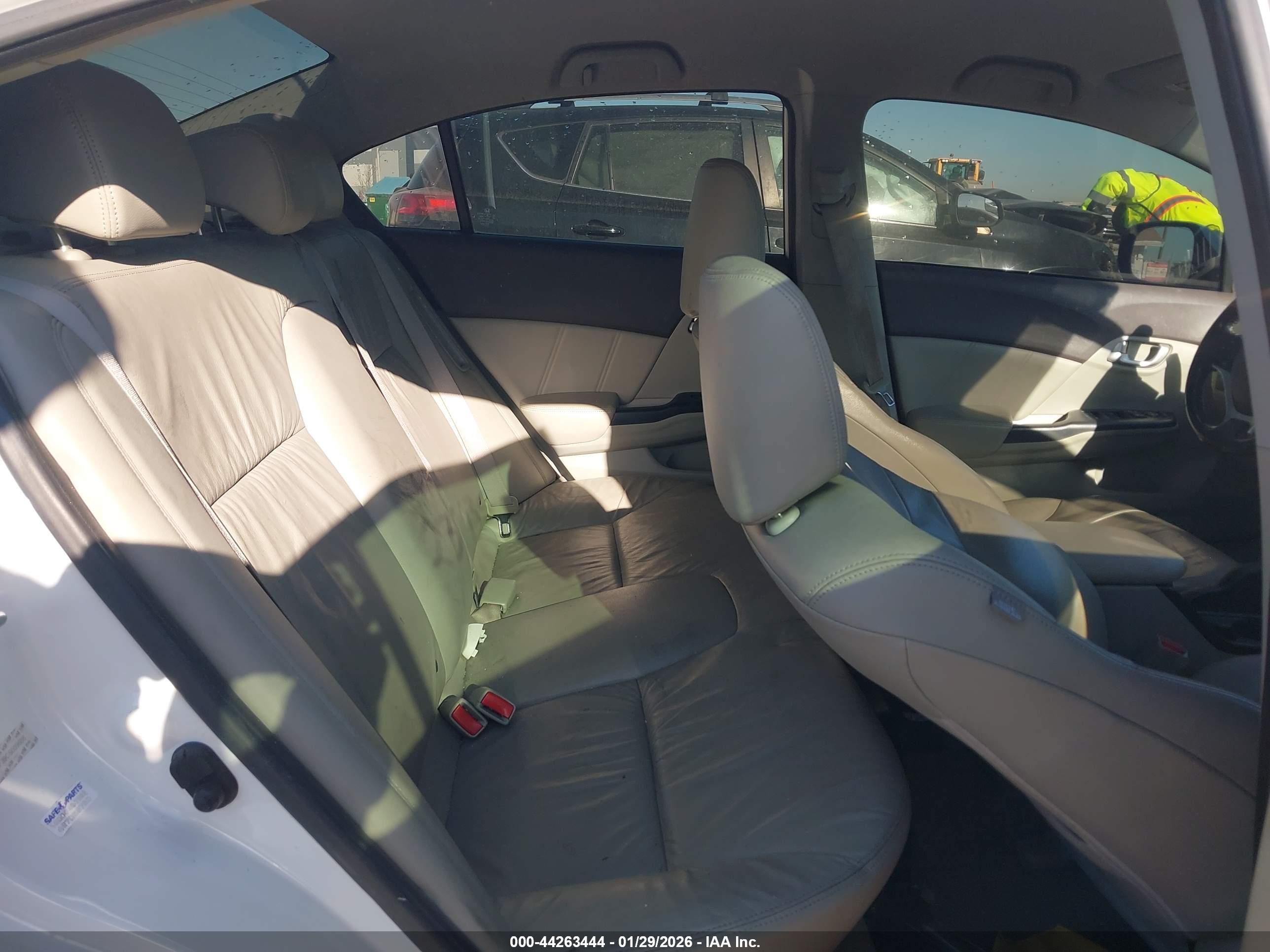 HONDA CIVIC image 8