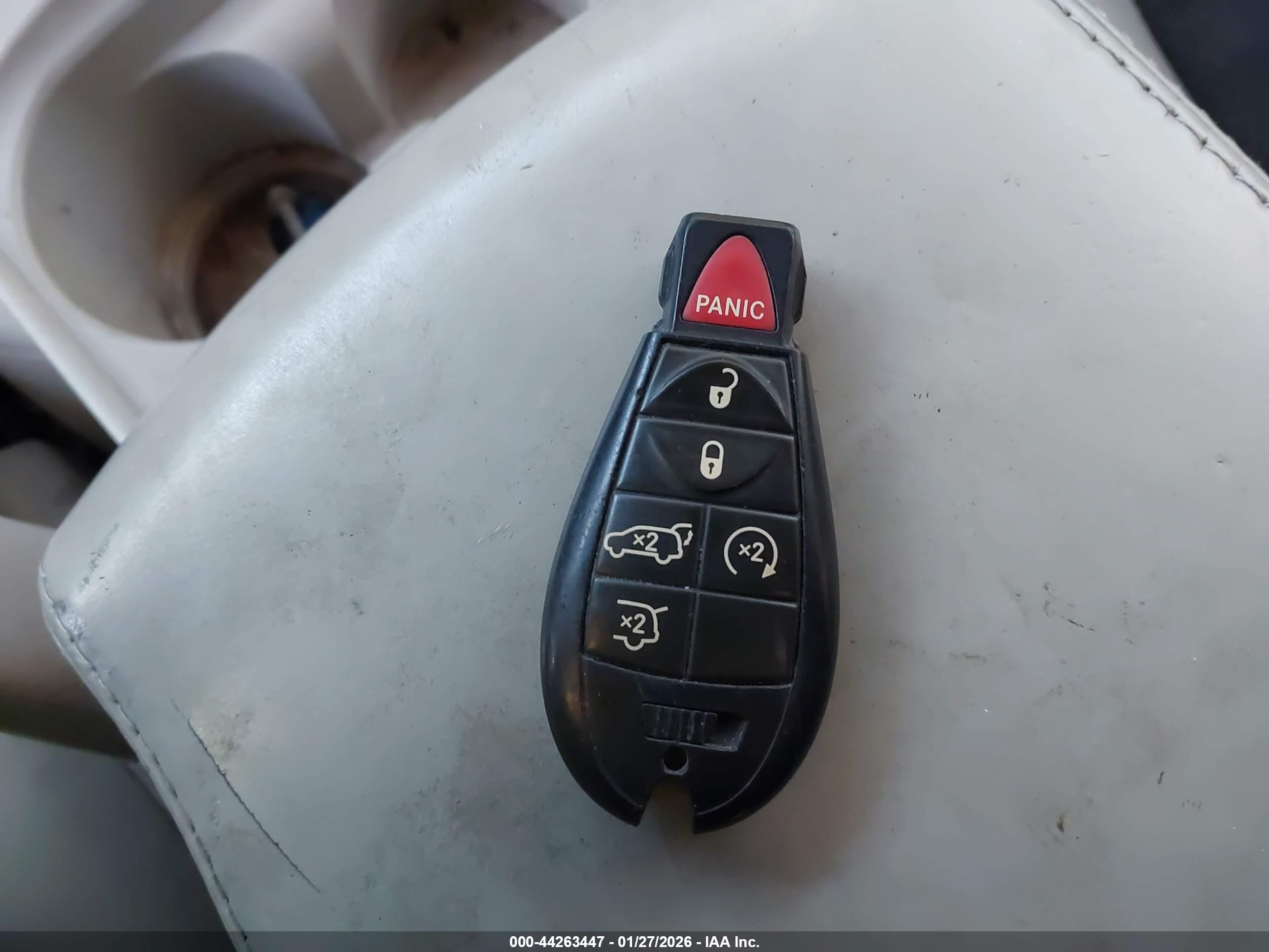 JEEP COMMANDER image 11