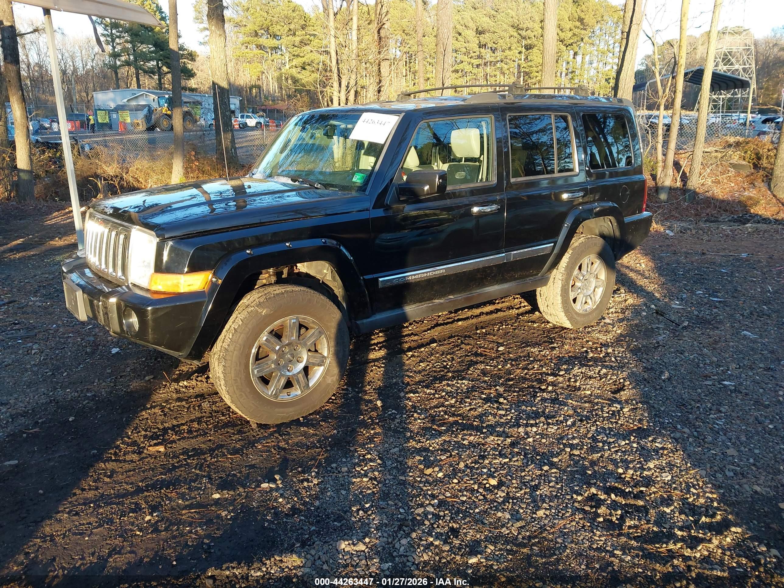 JEEP COMMANDER image 2