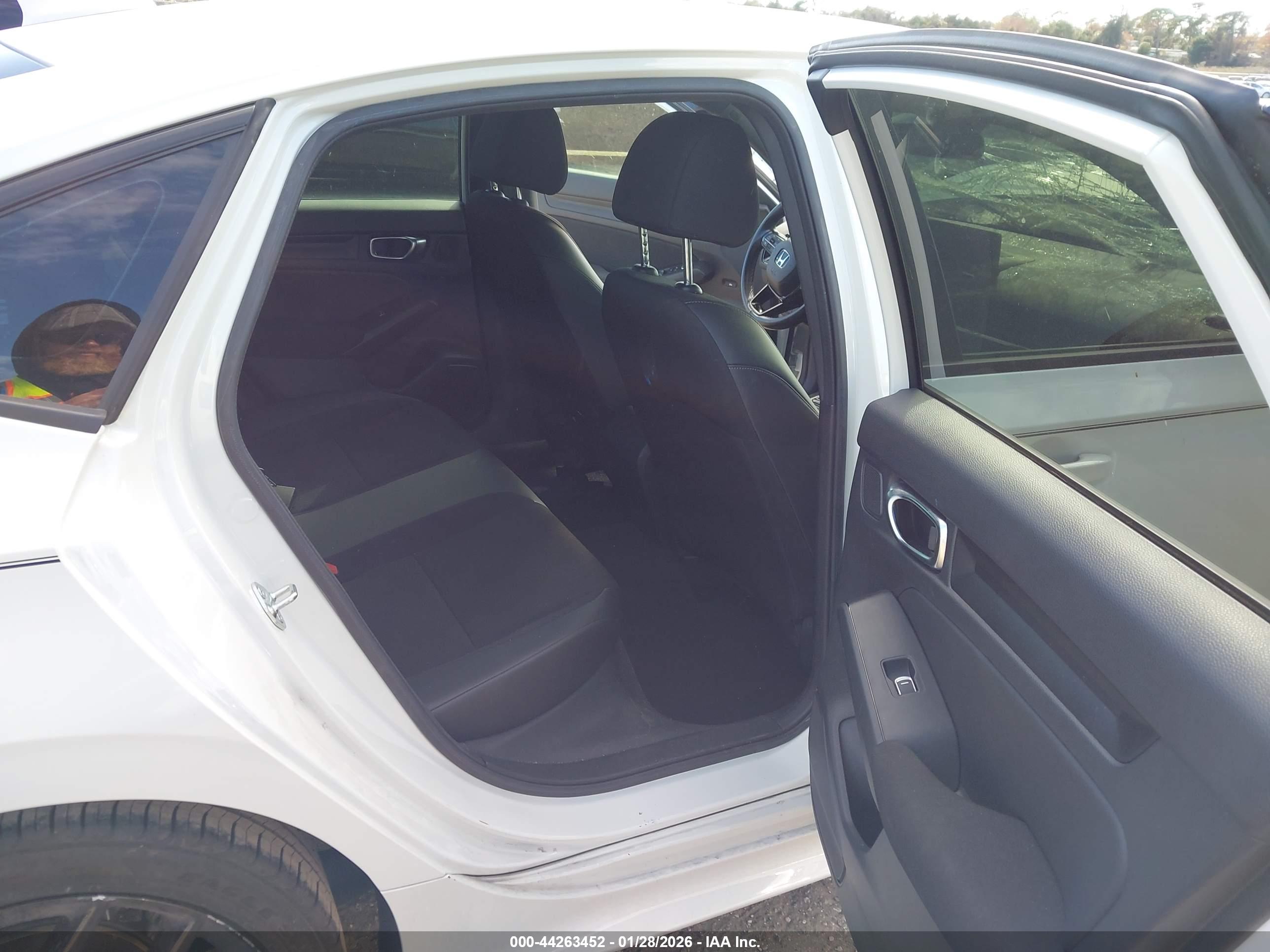 HONDA CIVIC image 8