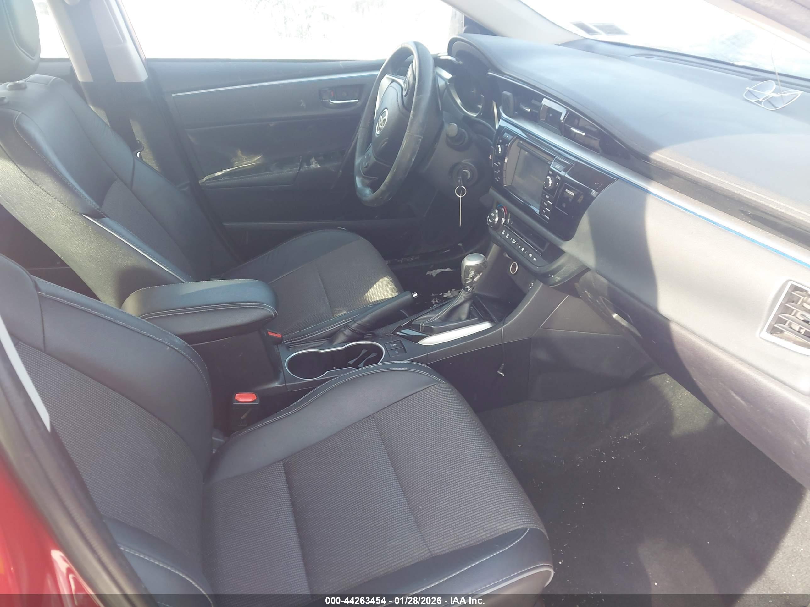 TOYOTA COROLLA image 5